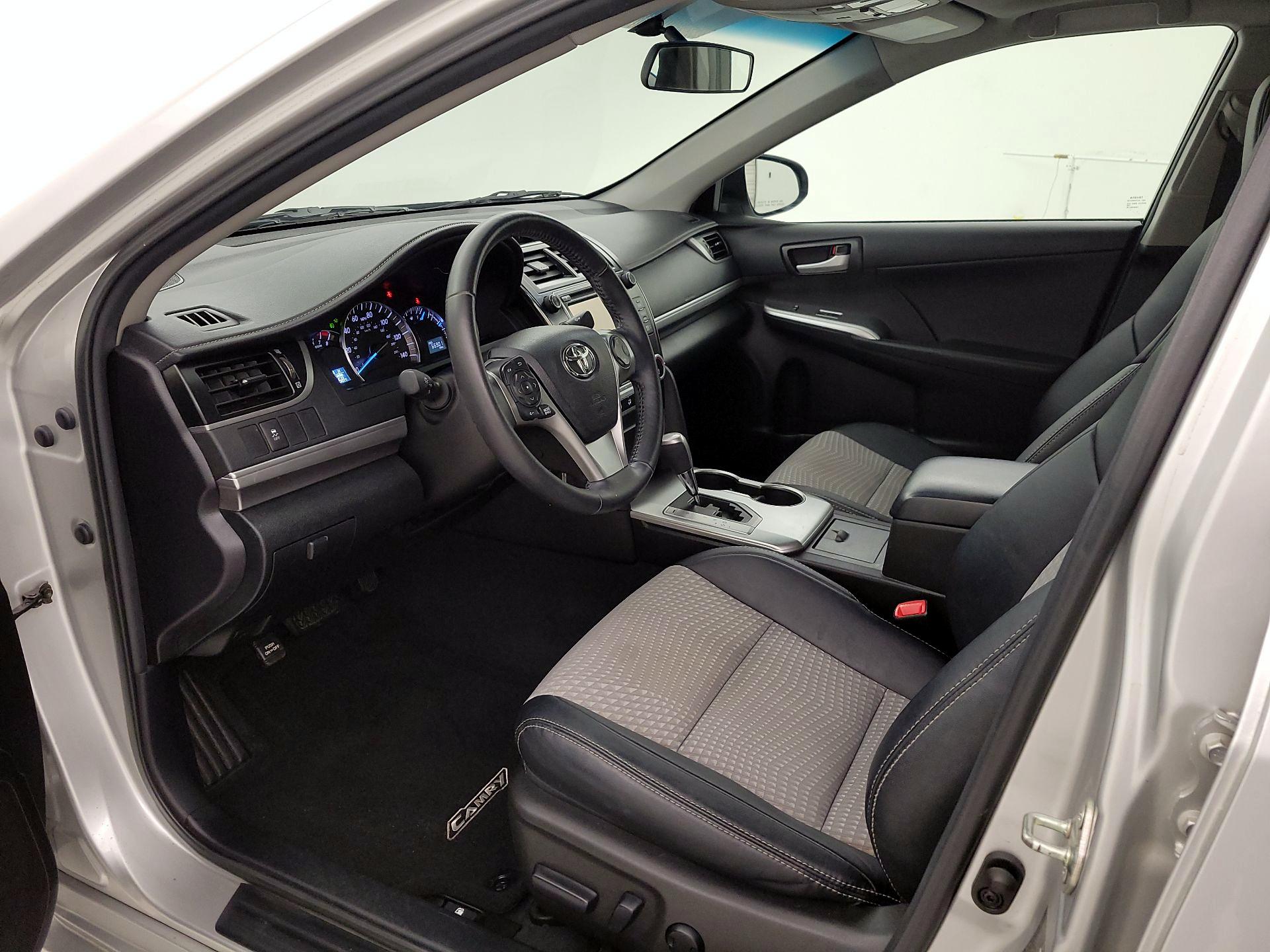 Thumbnail: 2014 Toyota Camry - 9