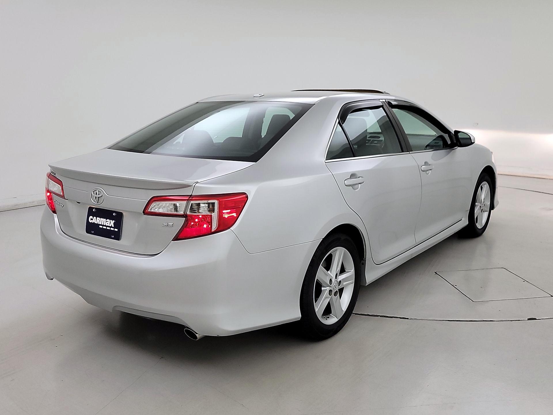Thumbnail: 2014 Toyota Camry - 5