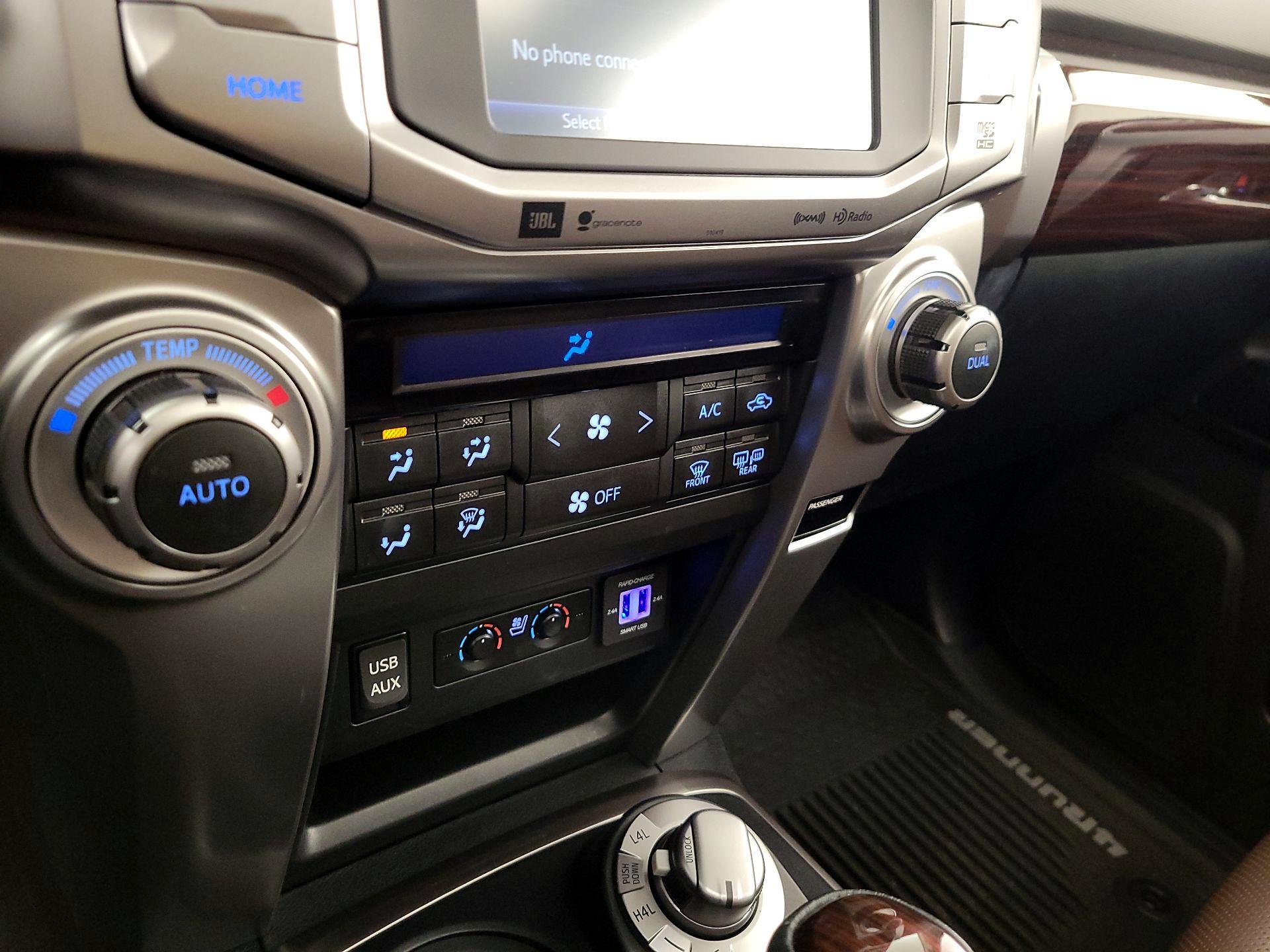 Thumbnail: 2019 Toyota 4Runner - 14