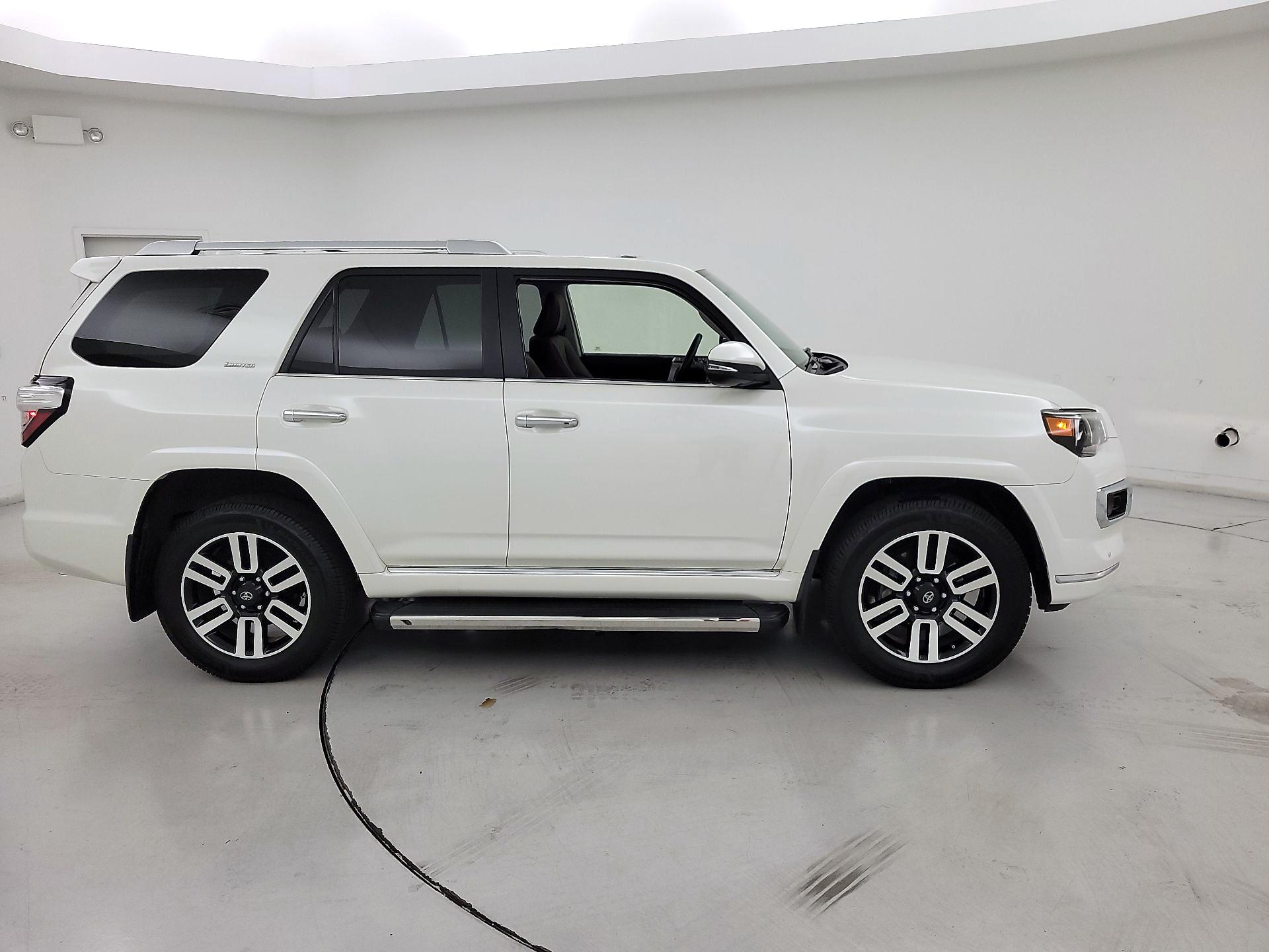 Thumbnail: 2019 Toyota 4Runner - 4