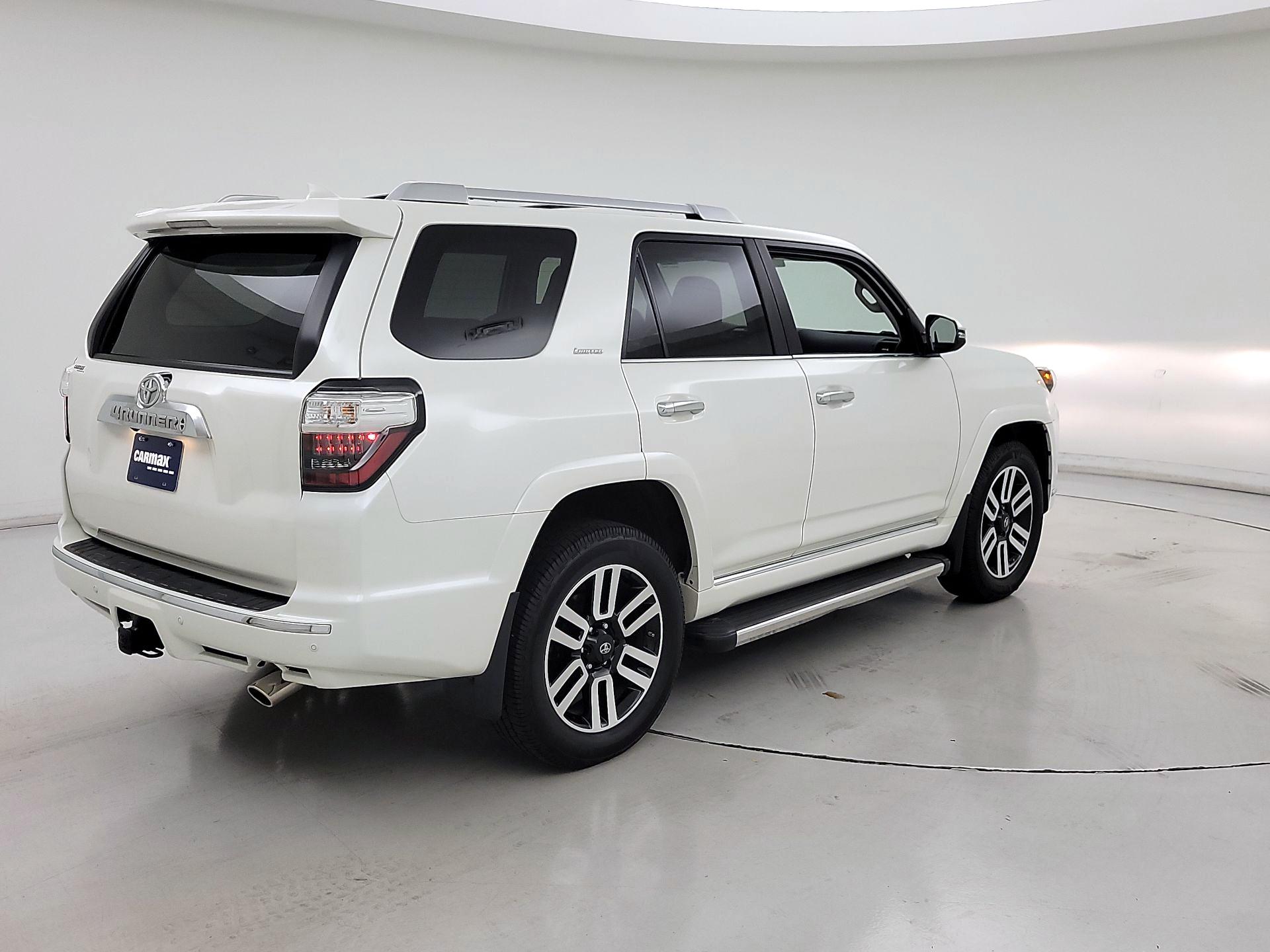 Thumbnail: 2019 Toyota 4Runner - 5