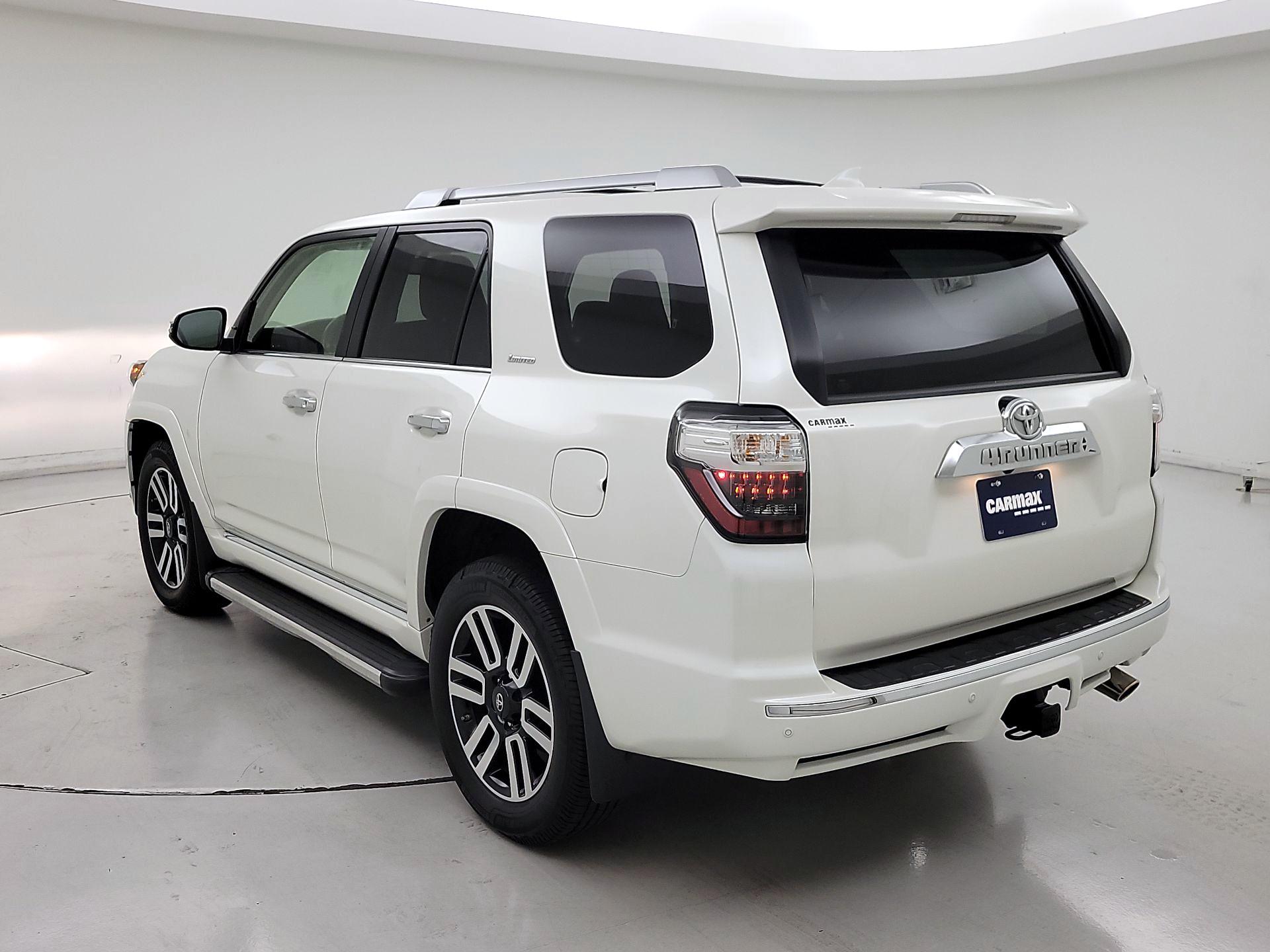 Thumbnail: 2019 Toyota 4Runner - 7