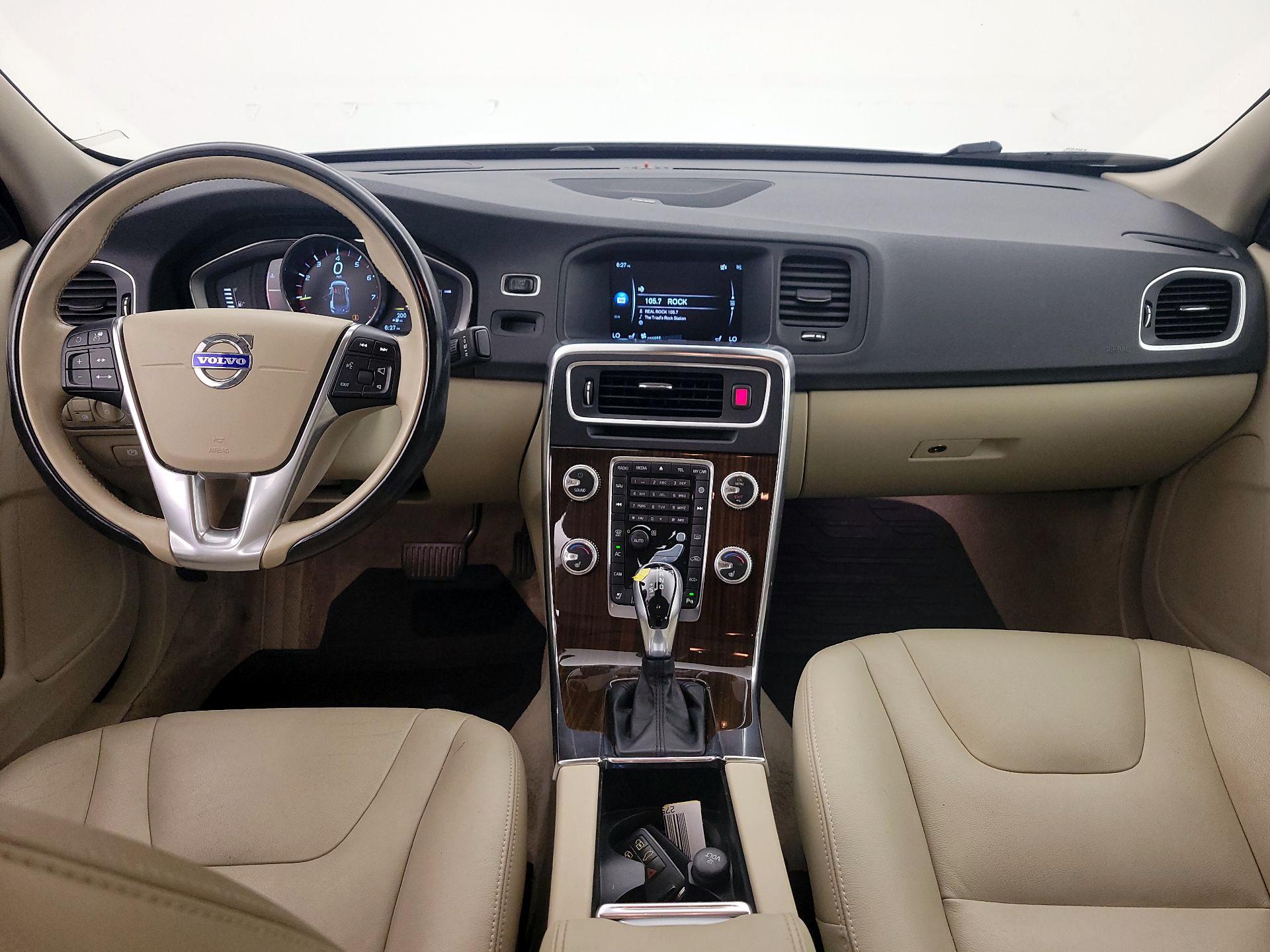 Thumbnail: 2015 Volvo S60 - 9