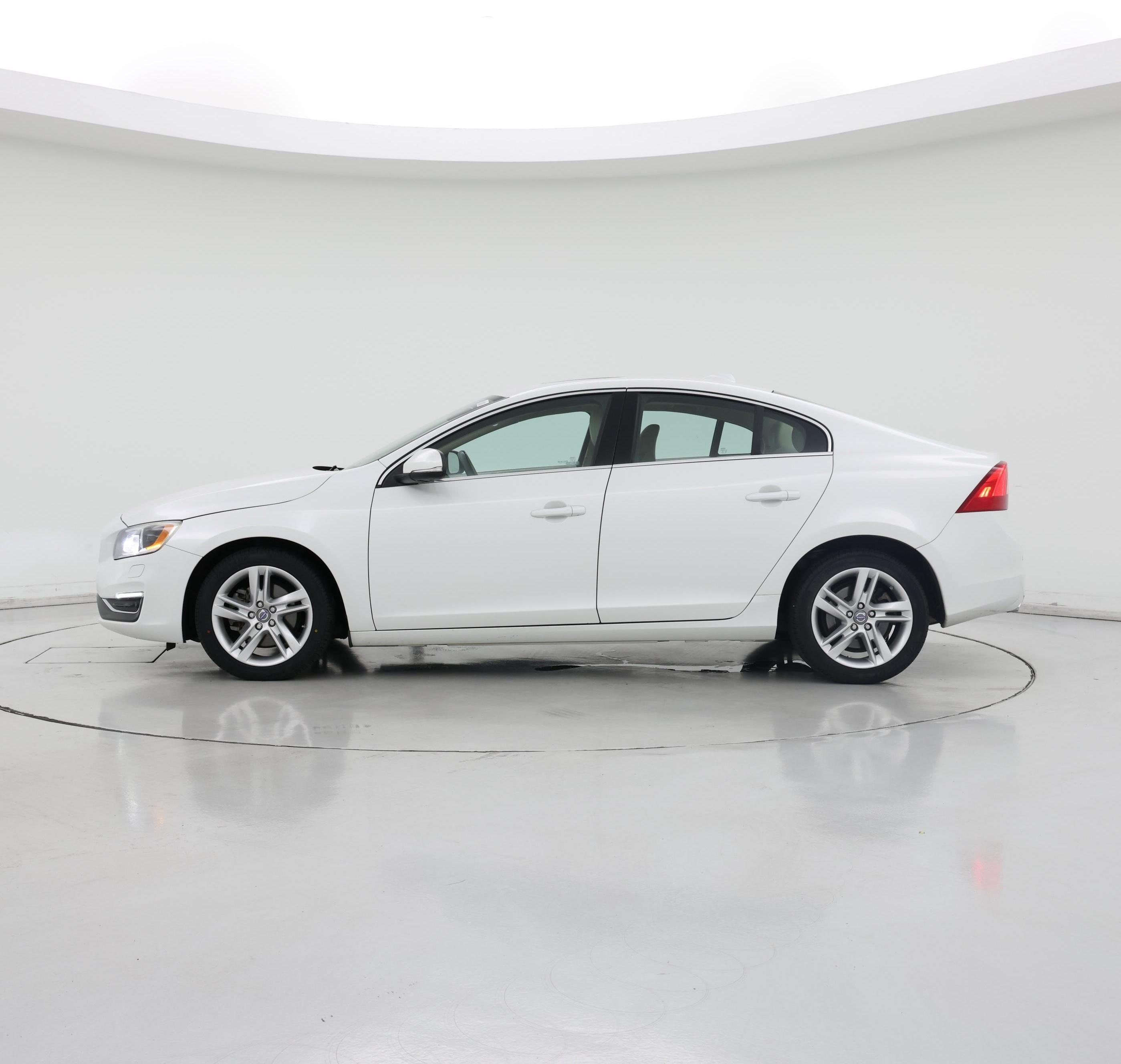 Thumbnail: 2015 Volvo S60 - 3