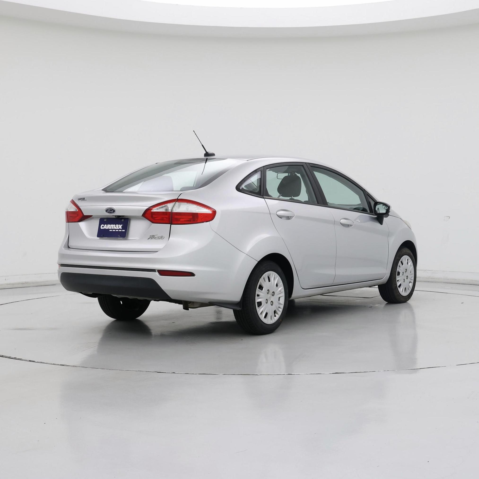 Thumbnail: 2018 Ford Fiesta - 8