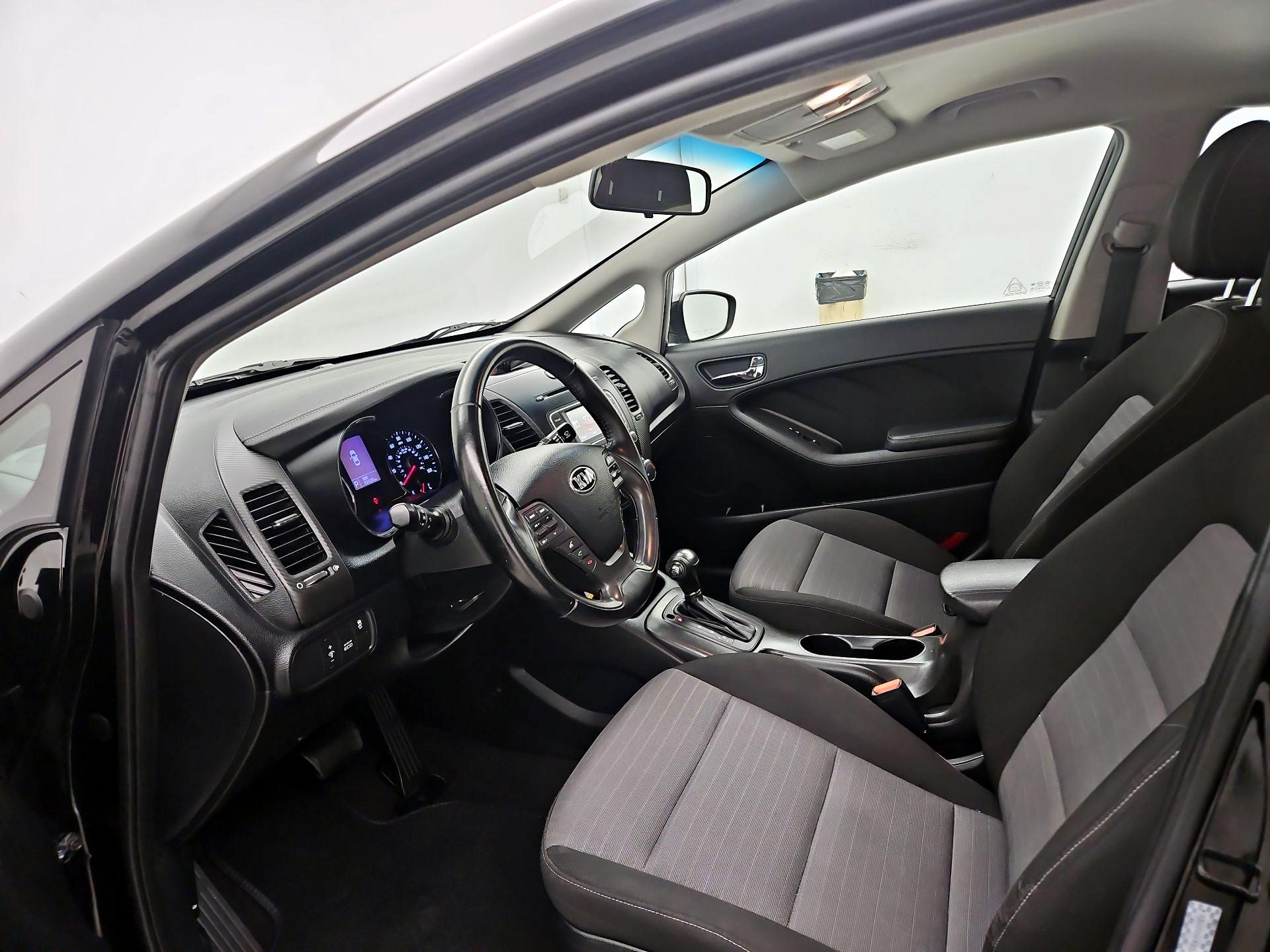 Thumbnail: 2014 Kia Forte - 11