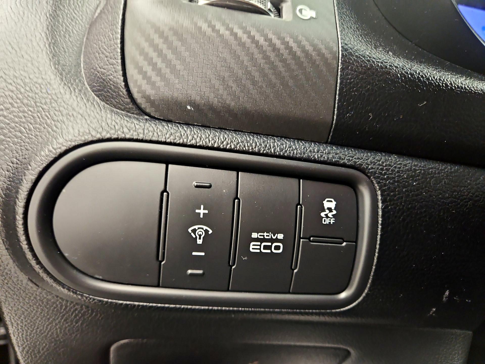 Thumbnail: 2014 Kia Forte - 13