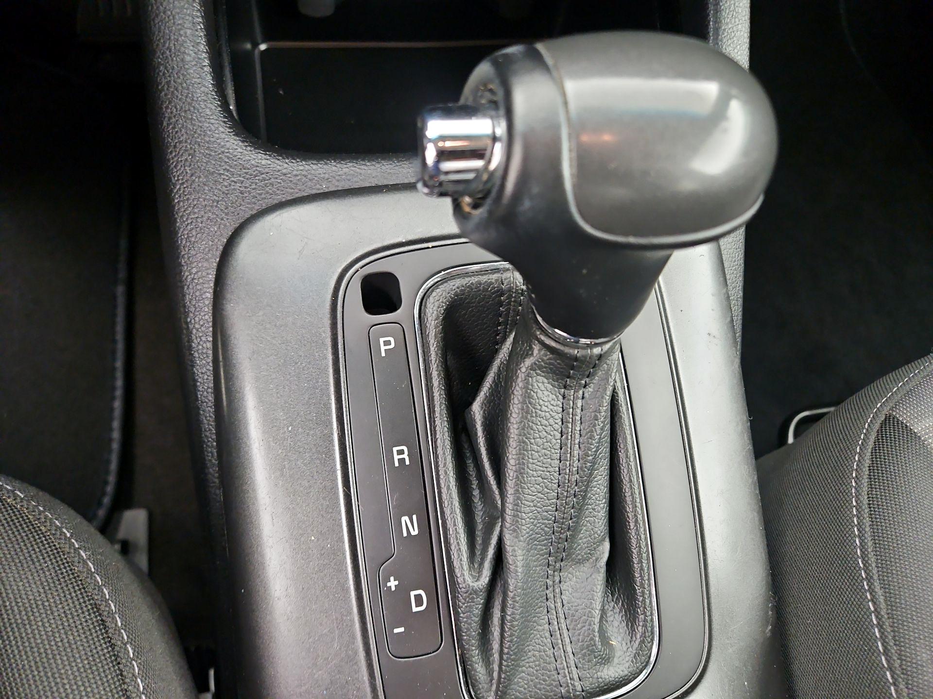 Thumbnail: 2014 Kia Forte - 17