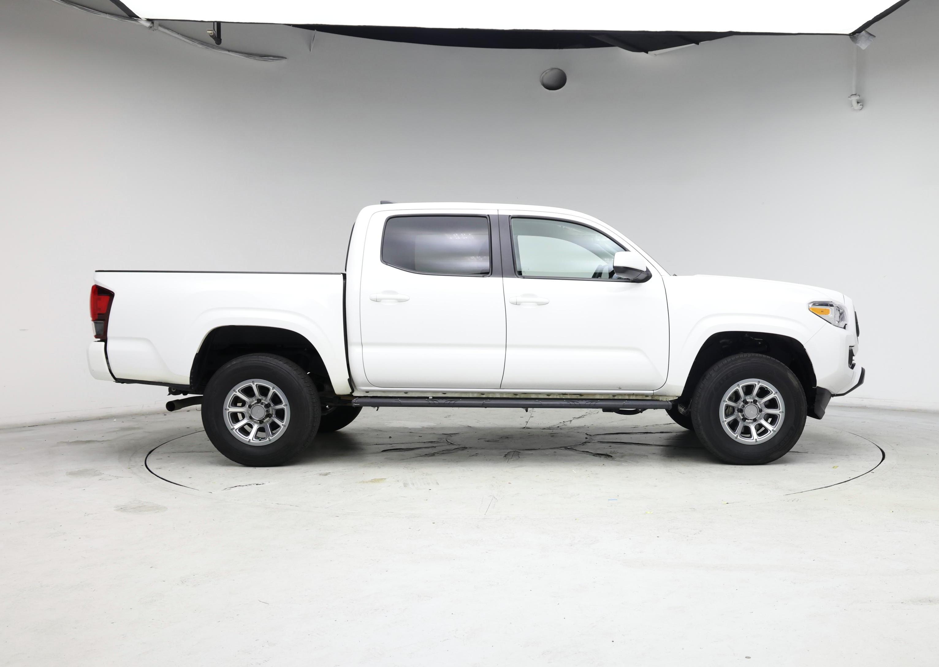 Thumbnail: 2023 Toyota Tacoma - 7