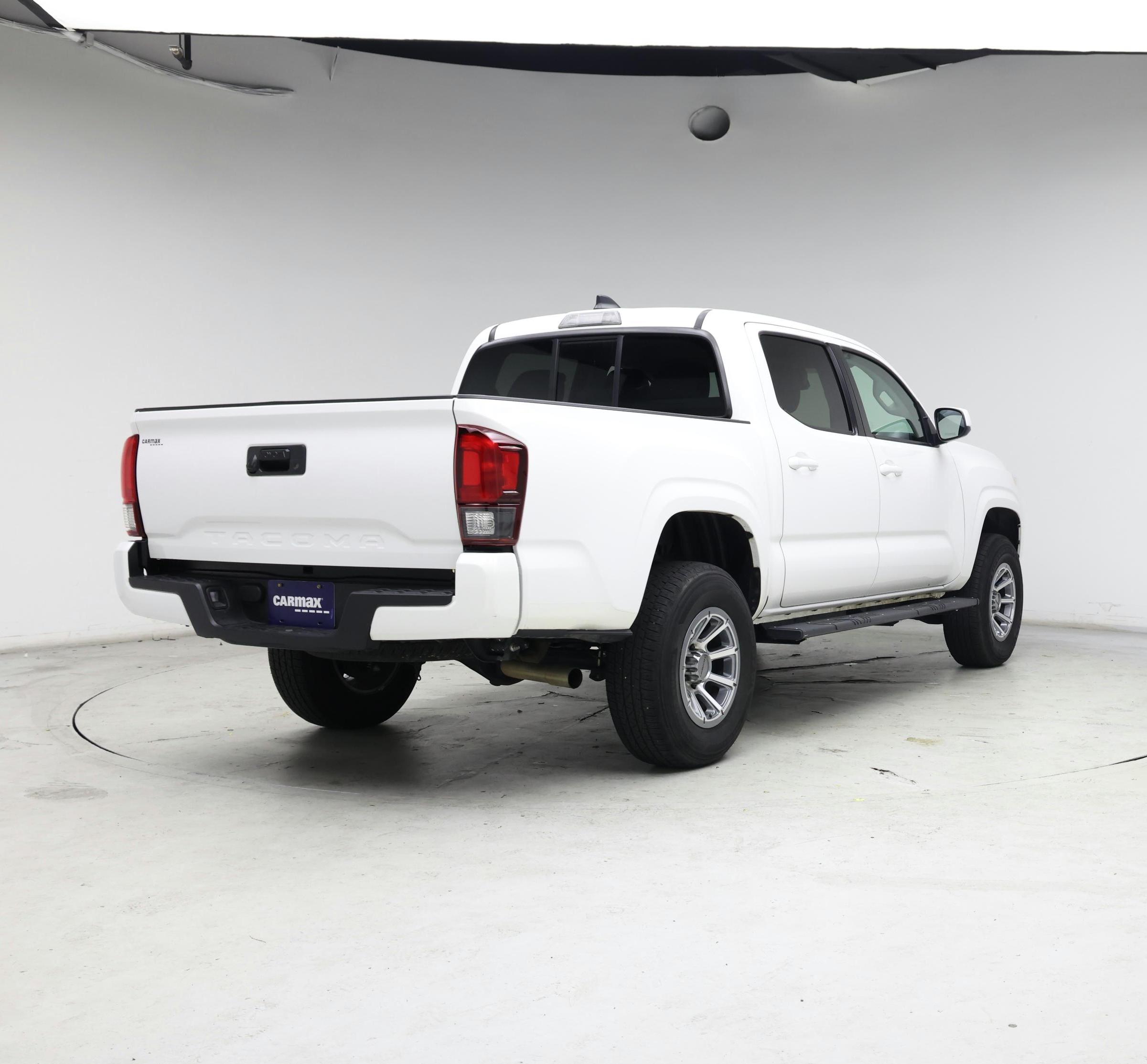 Thumbnail: 2023 Toyota Tacoma - 8