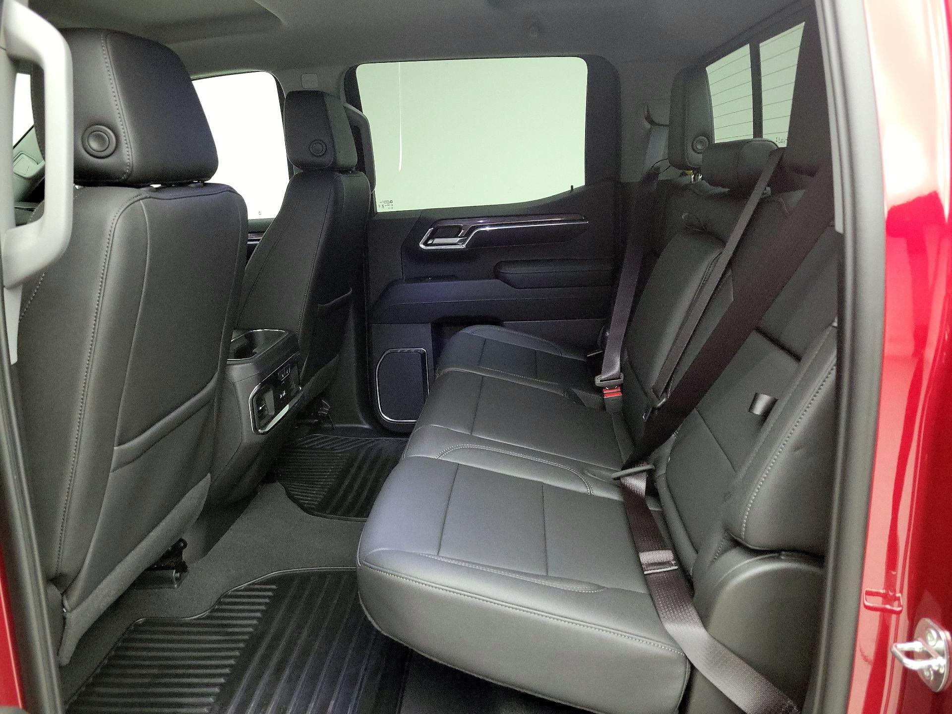 Thumbnail: 2024 Chevrolet Silverado 1500 - 19