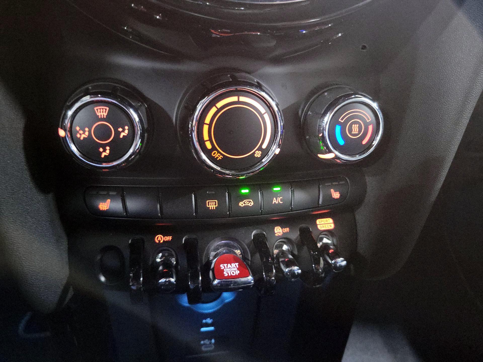 Thumbnail: 2022 MINI Cooper - 17