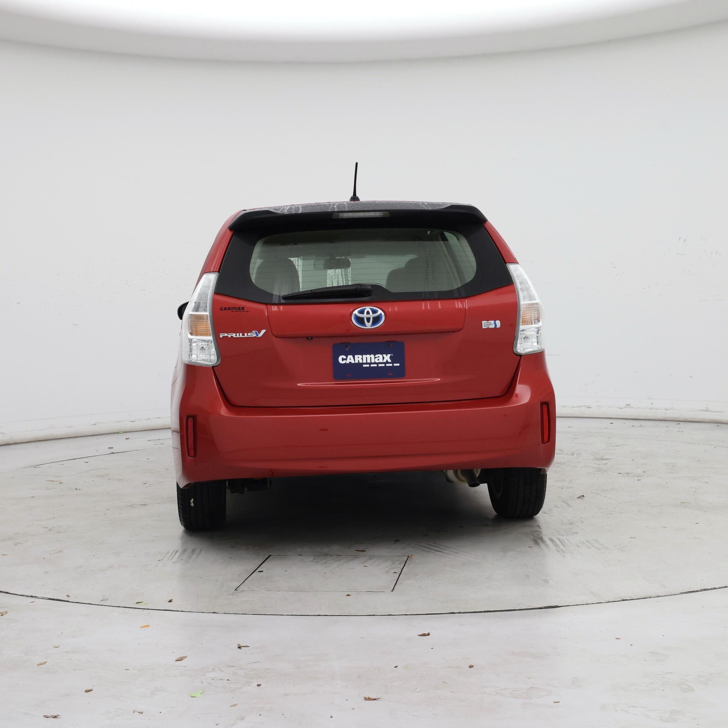 Thumbnail: 2014 Toyota Prius v - 6