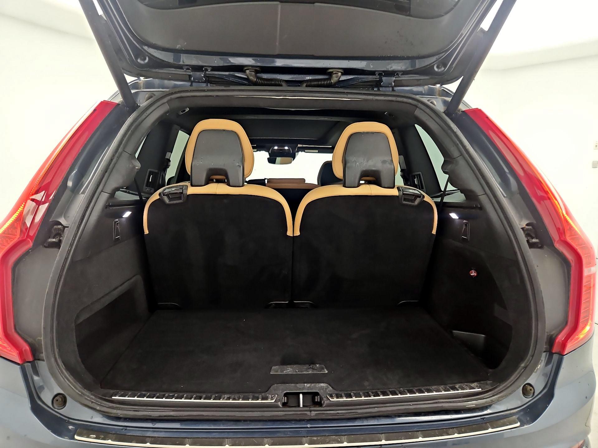 Thumbnail: 2019 Volvo XC90 - 20