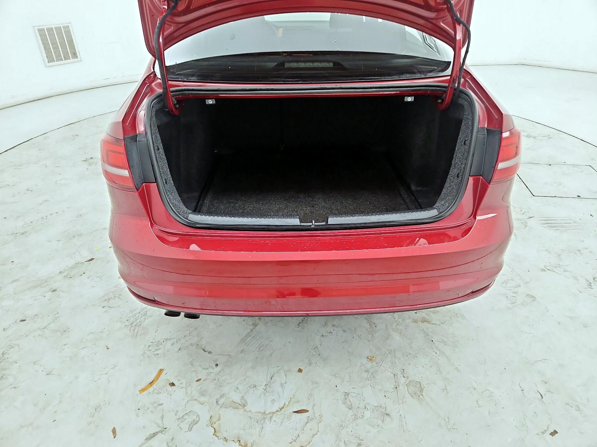 Thumbnail: 2016 Volkswagen Jetta - 20