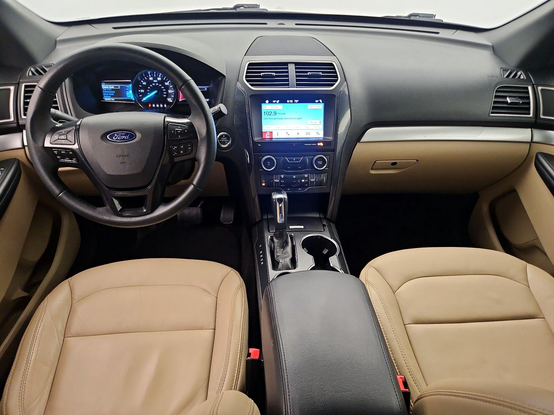 Thumbnail: 2017 Ford Explorer - 9