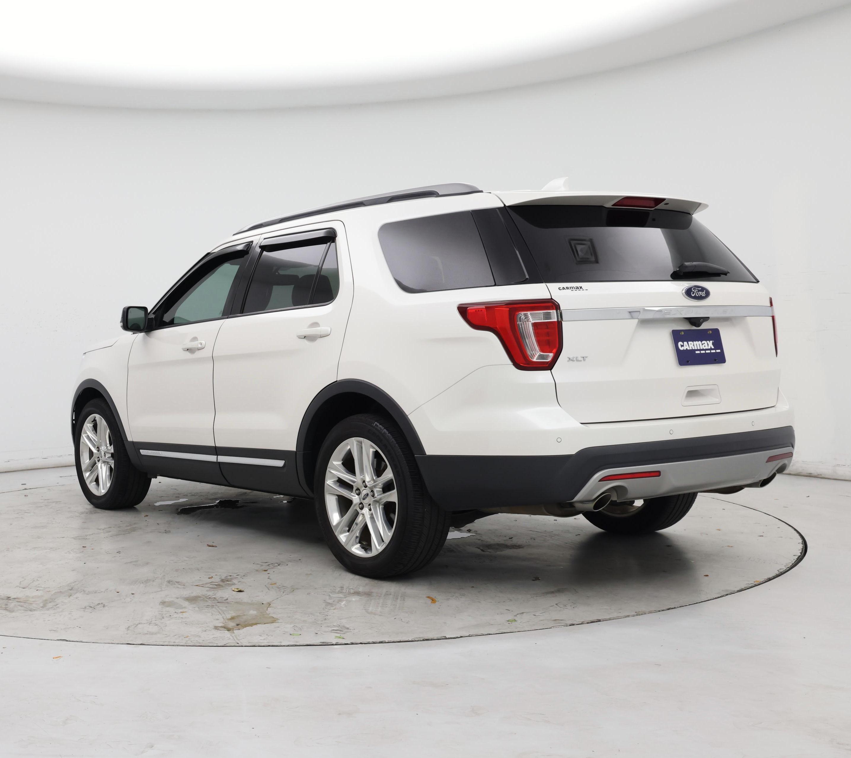 Thumbnail: 2017 Ford Explorer - 2