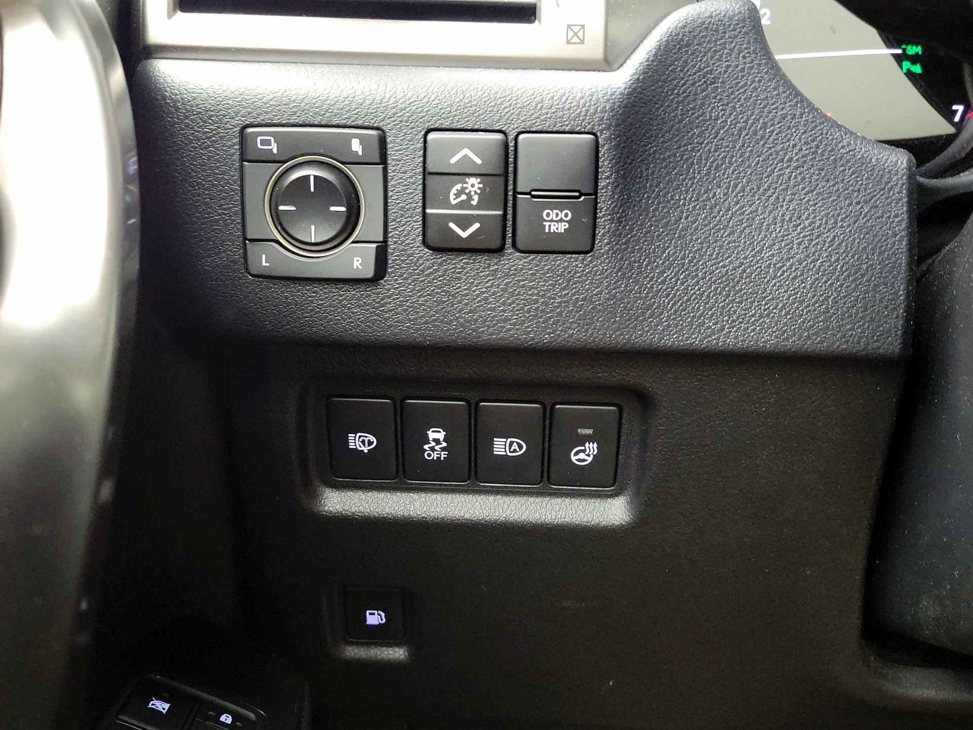 Thumbnail: 2022 Lexus GX - 13