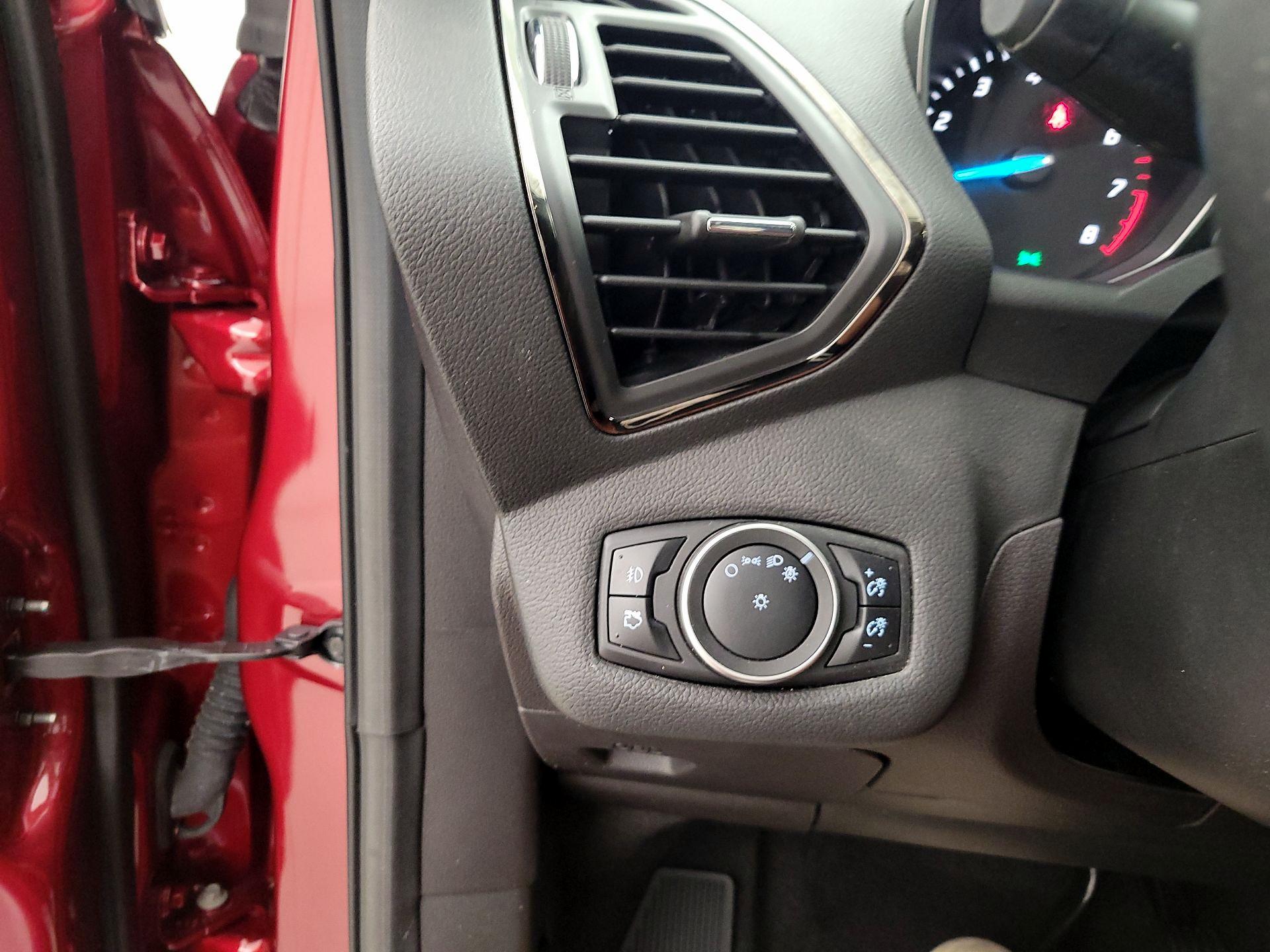 Thumbnail: 2016 Ford Escape - 13