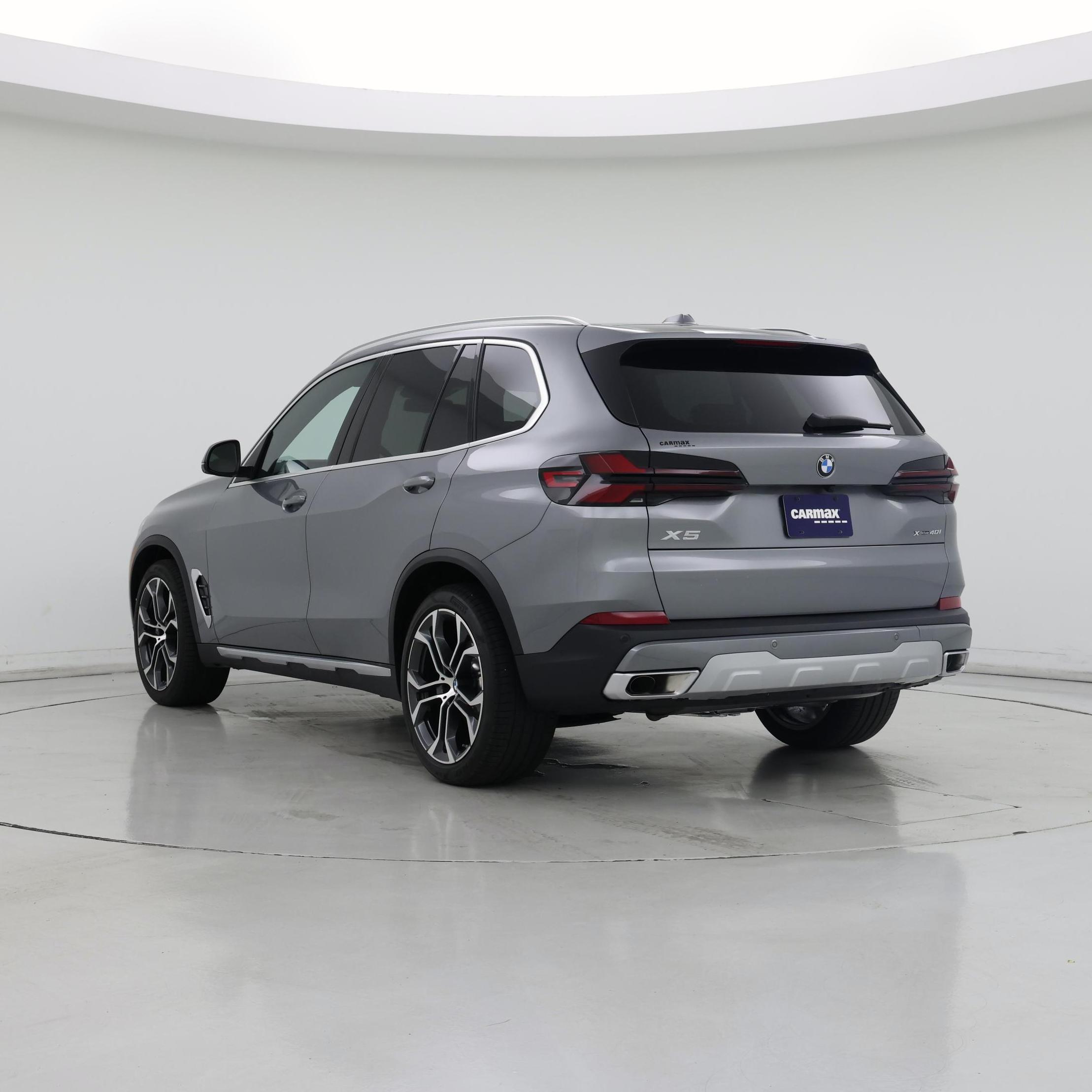 Thumbnail: 2026 BMW X5 - 2