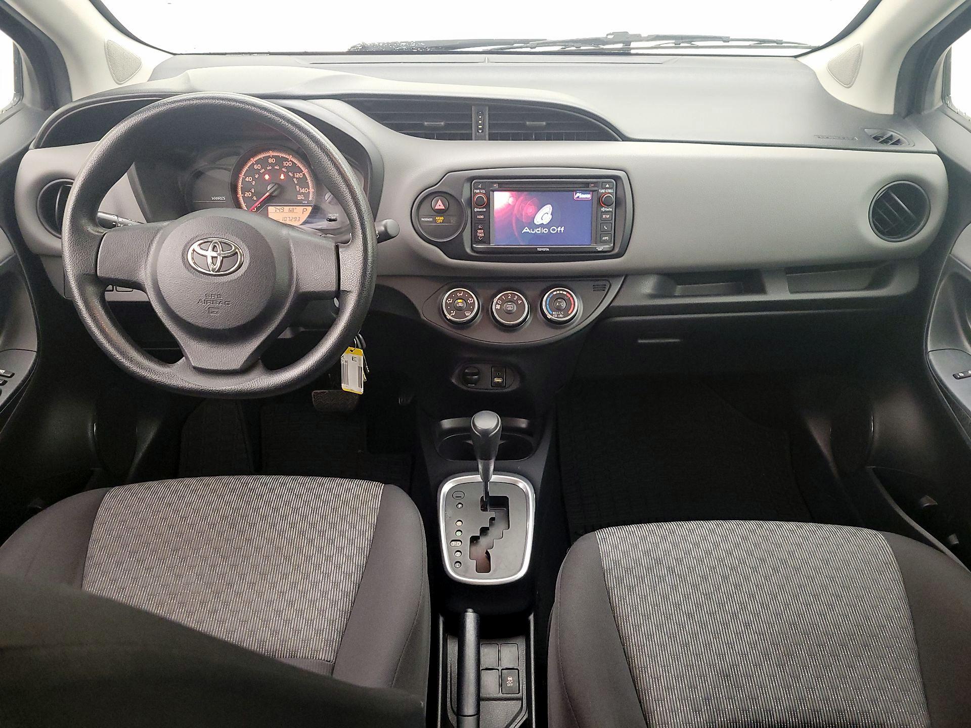 Thumbnail: 2015 Toyota Yaris - 9