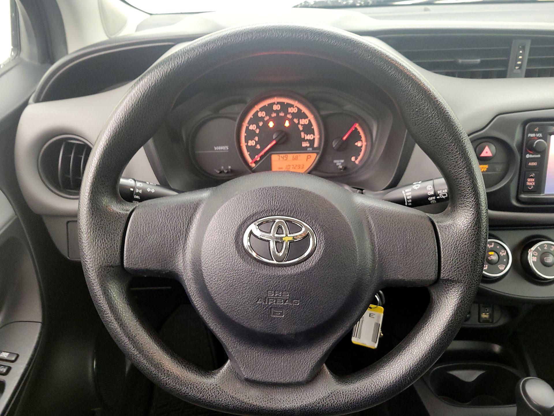 Thumbnail: 2015 Toyota Yaris - 10
