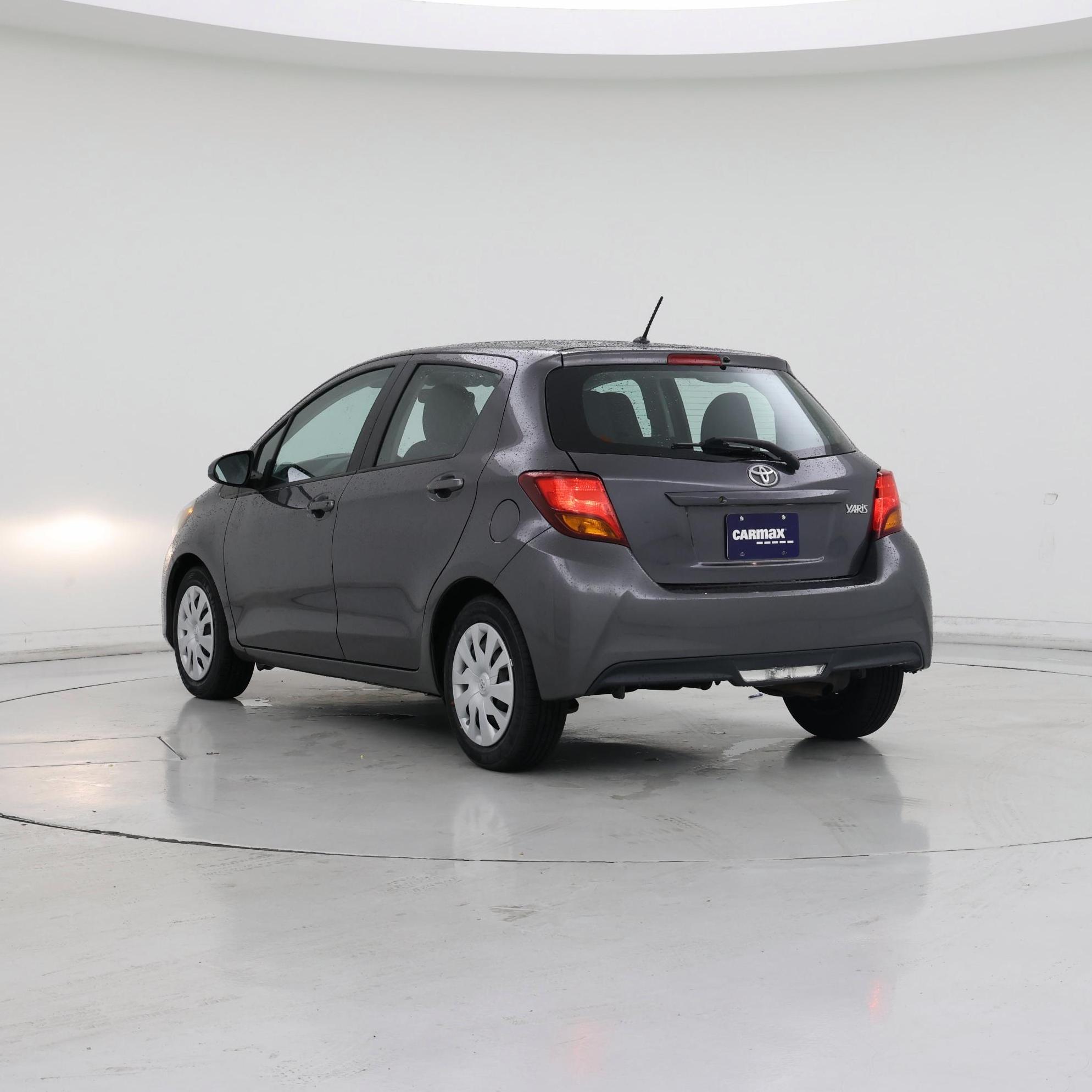 Thumbnail: 2015 Toyota Yaris - 2