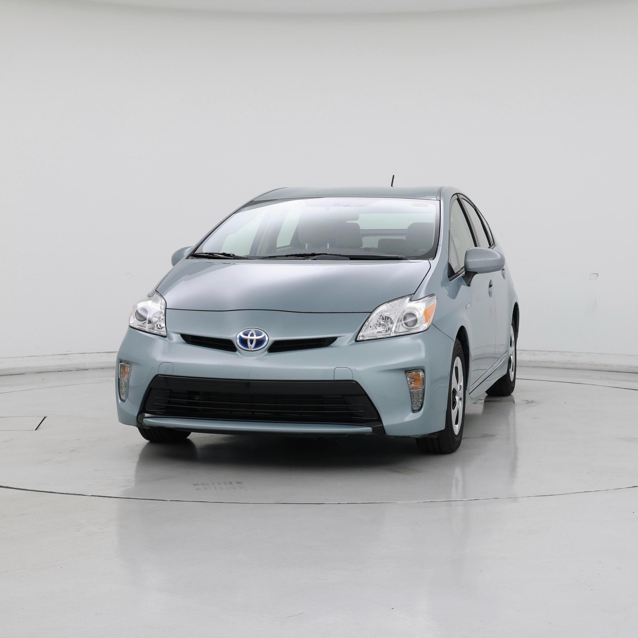 Thumbnail: 2015 Toyota Prius - 5