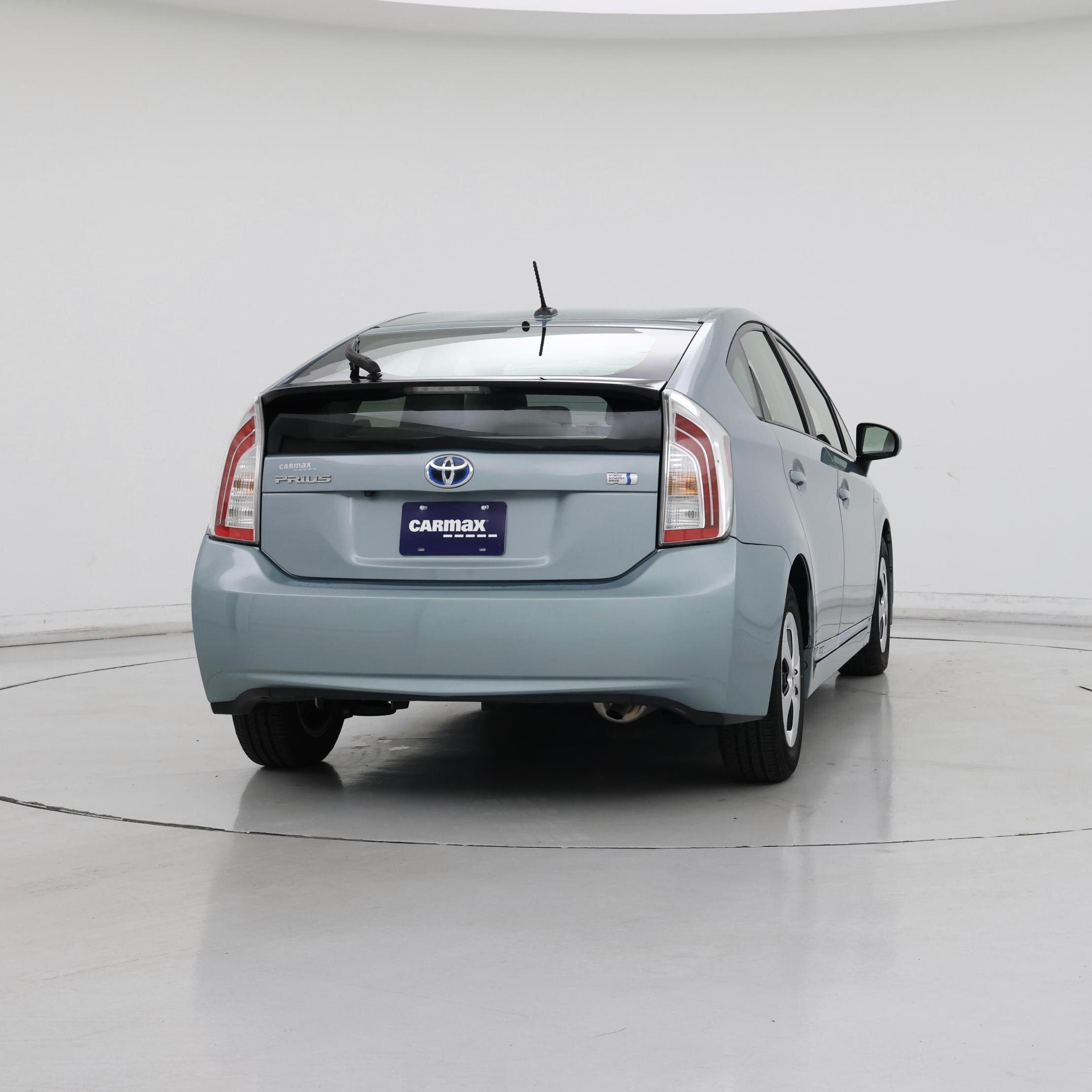 Thumbnail: 2015 Toyota Prius - 6