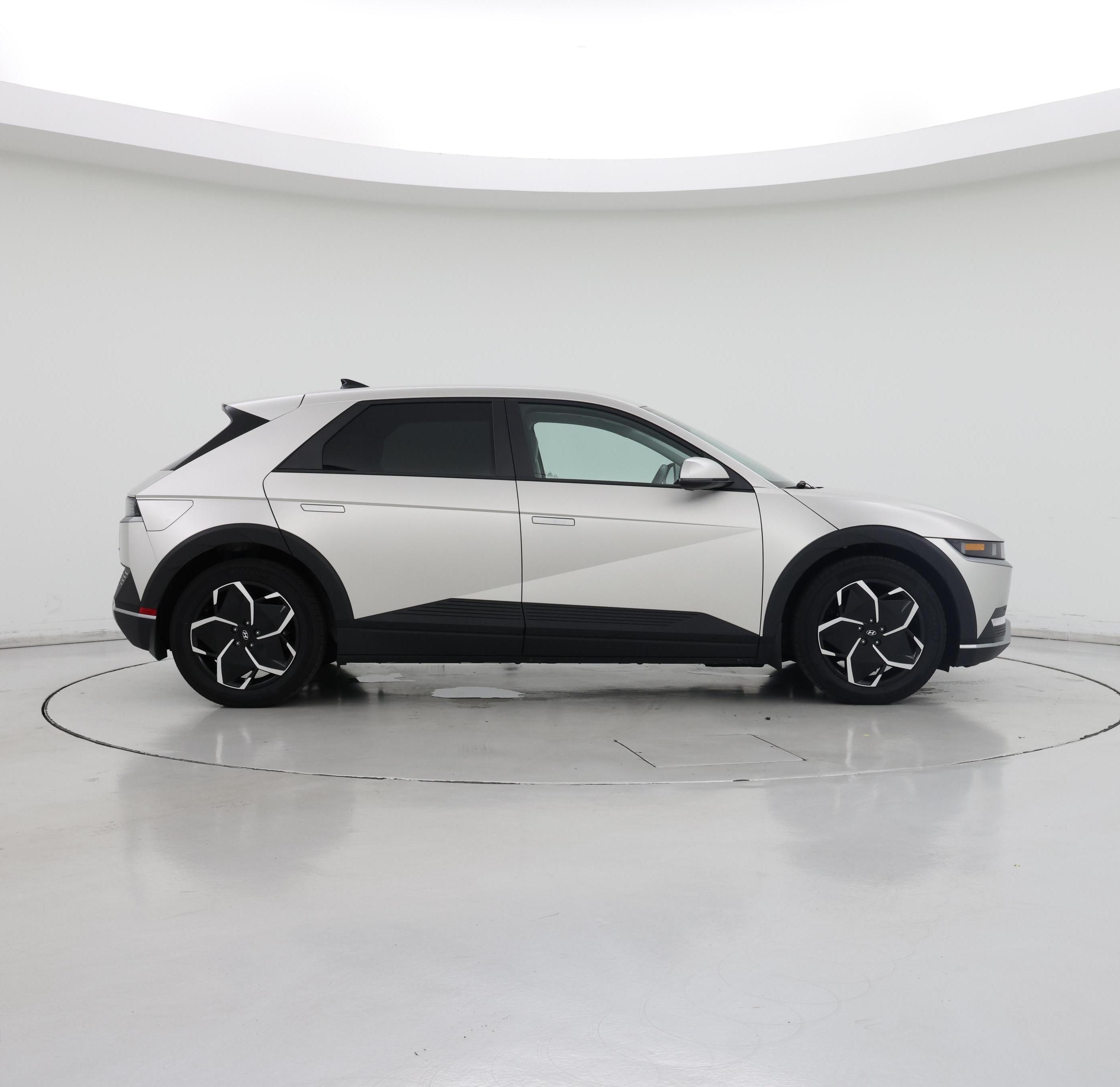 Thumbnail: 2023 Hyundai Ioniq 5 - 7