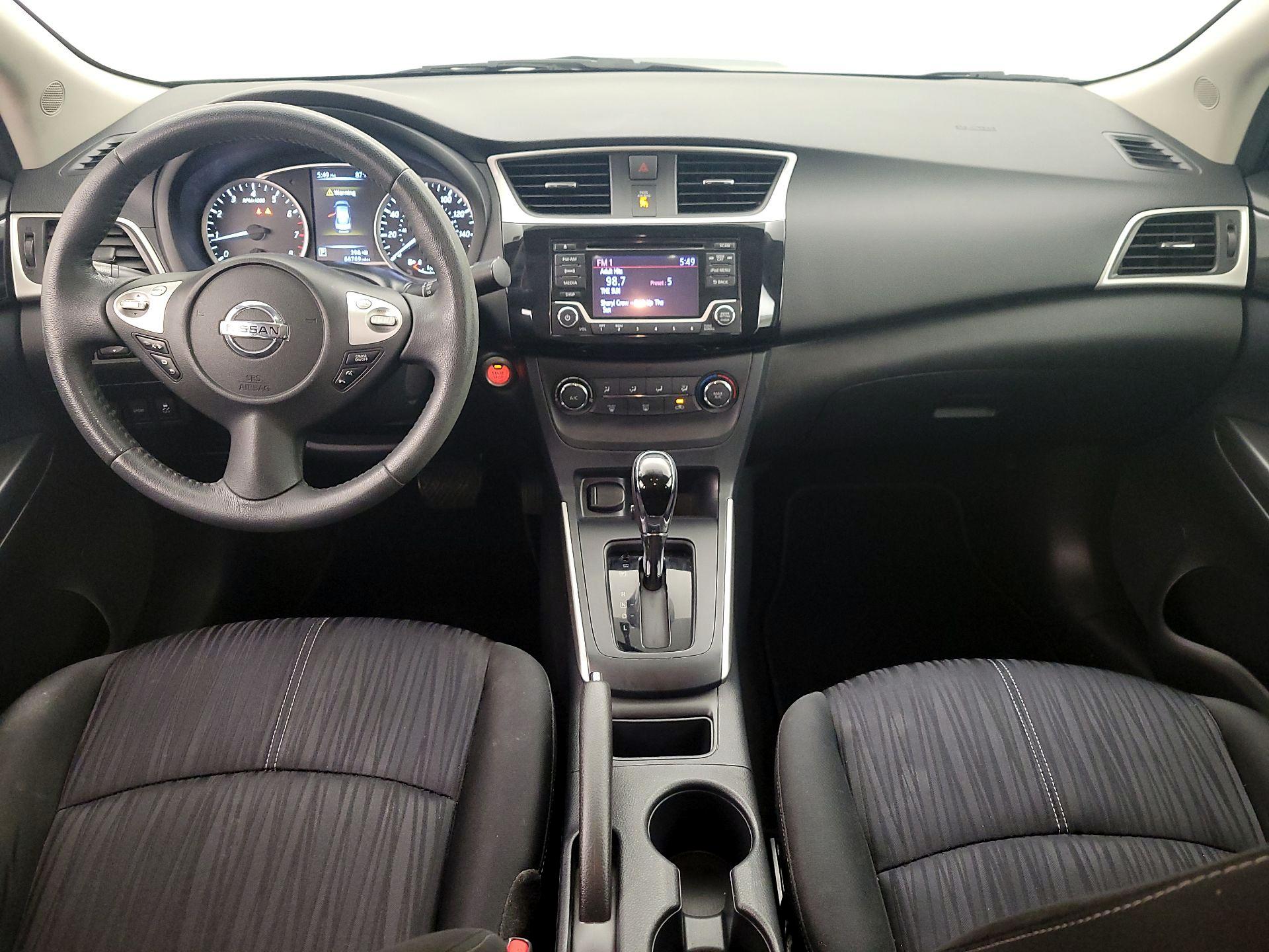 Thumbnail: 2017 Nissan Sentra - 9