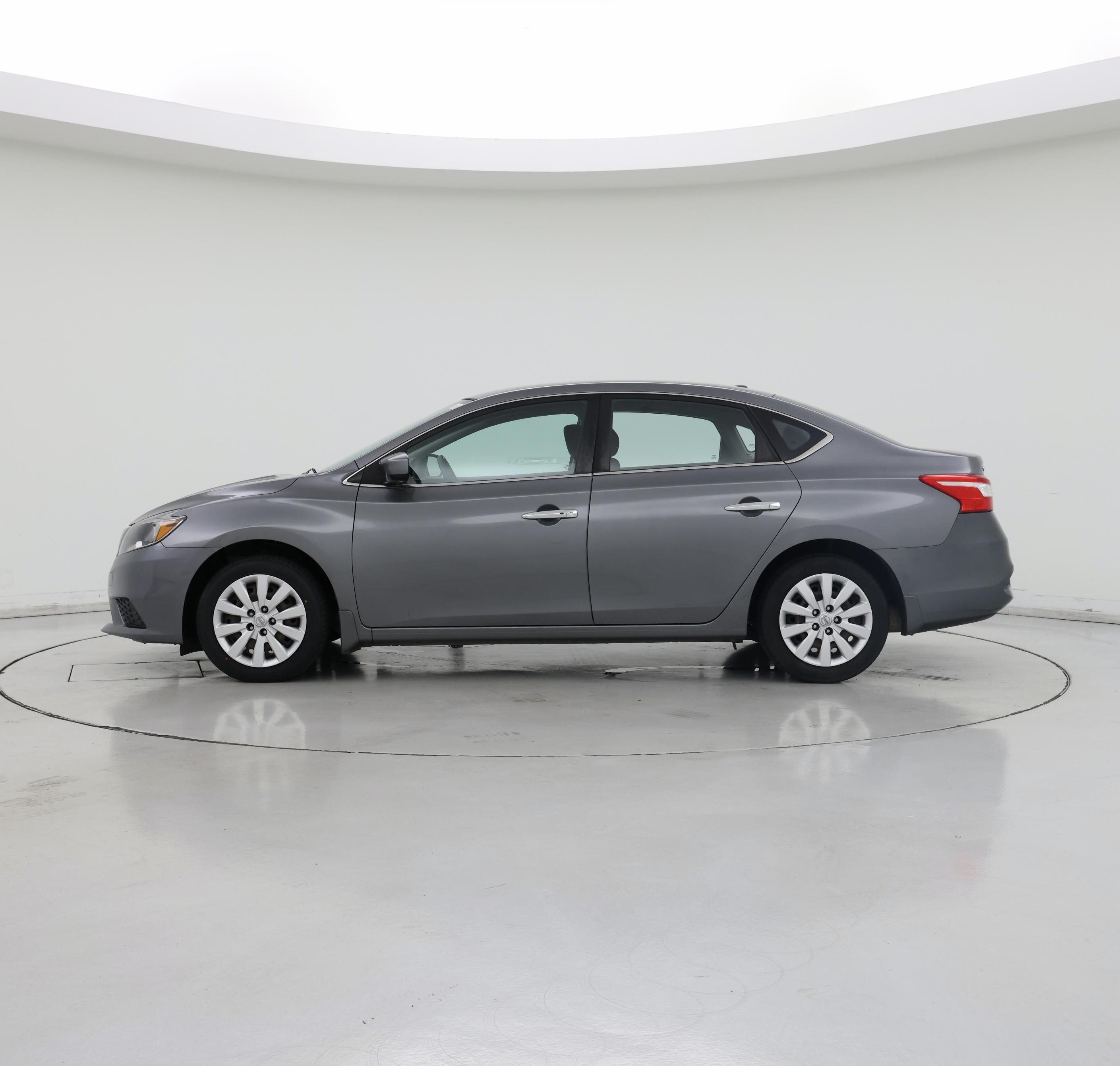 Thumbnail: 2017 Nissan Sentra - 3