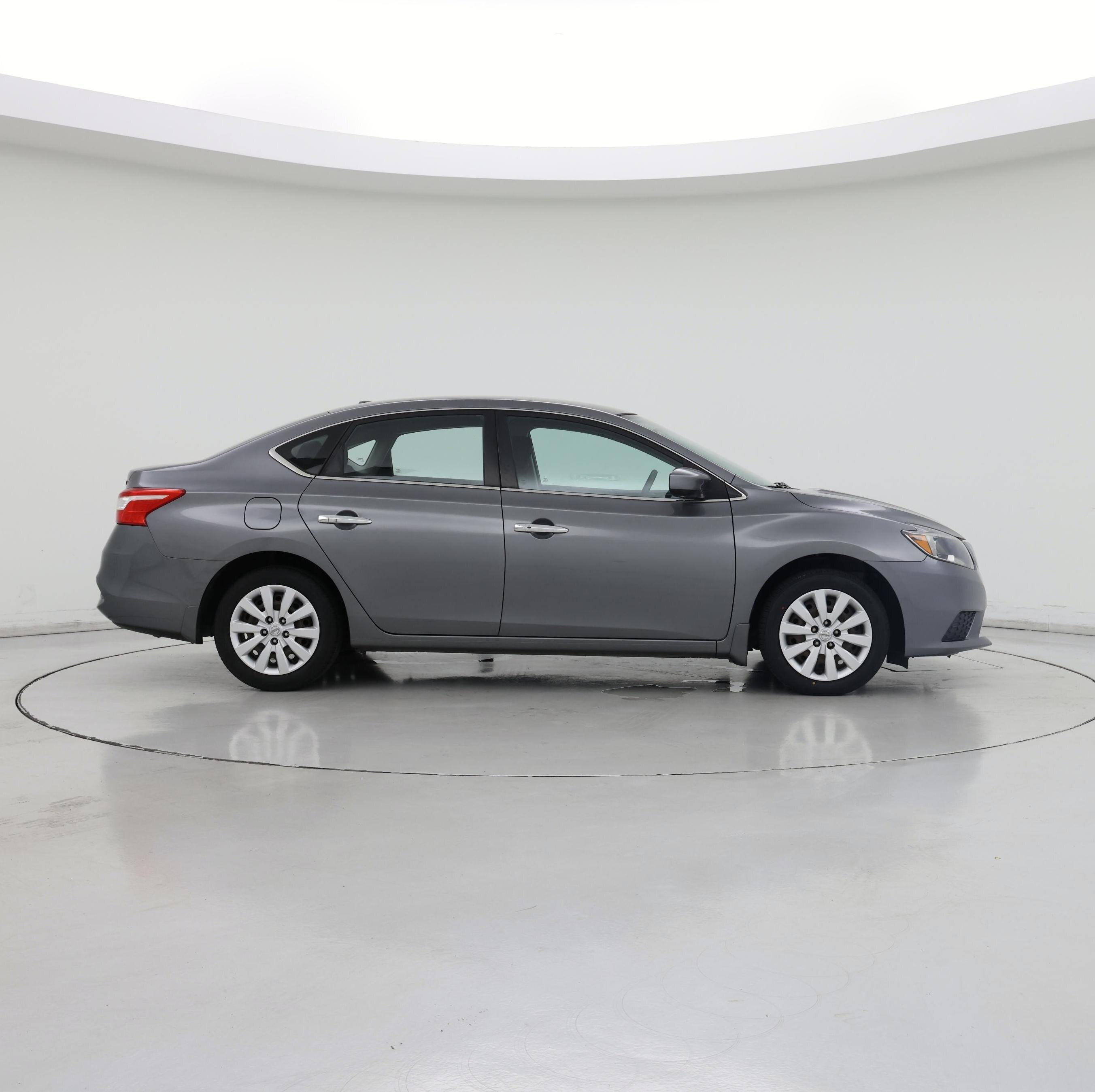Thumbnail: 2017 Nissan Sentra - 7