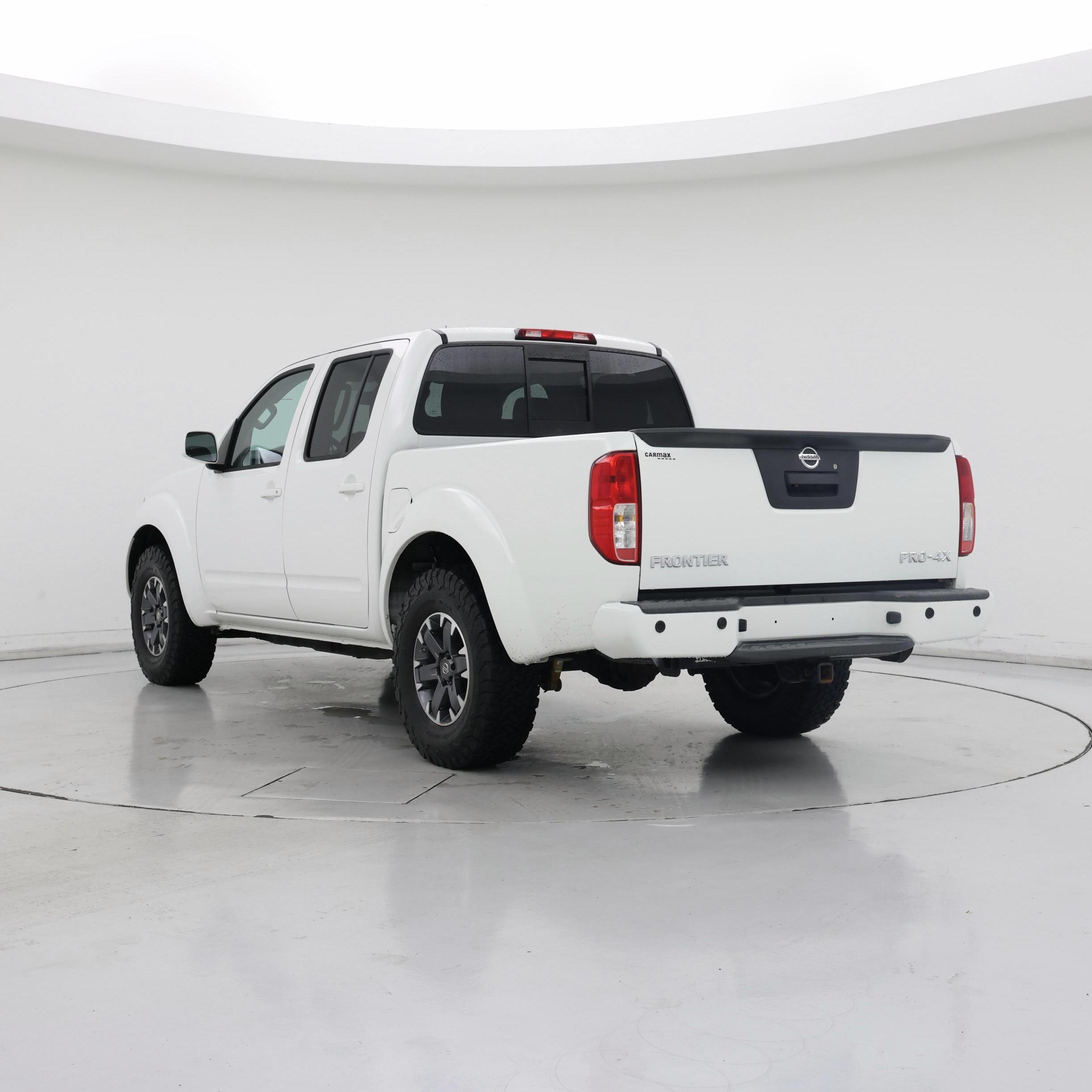 Thumbnail: 2015 Nissan Frontier - 2