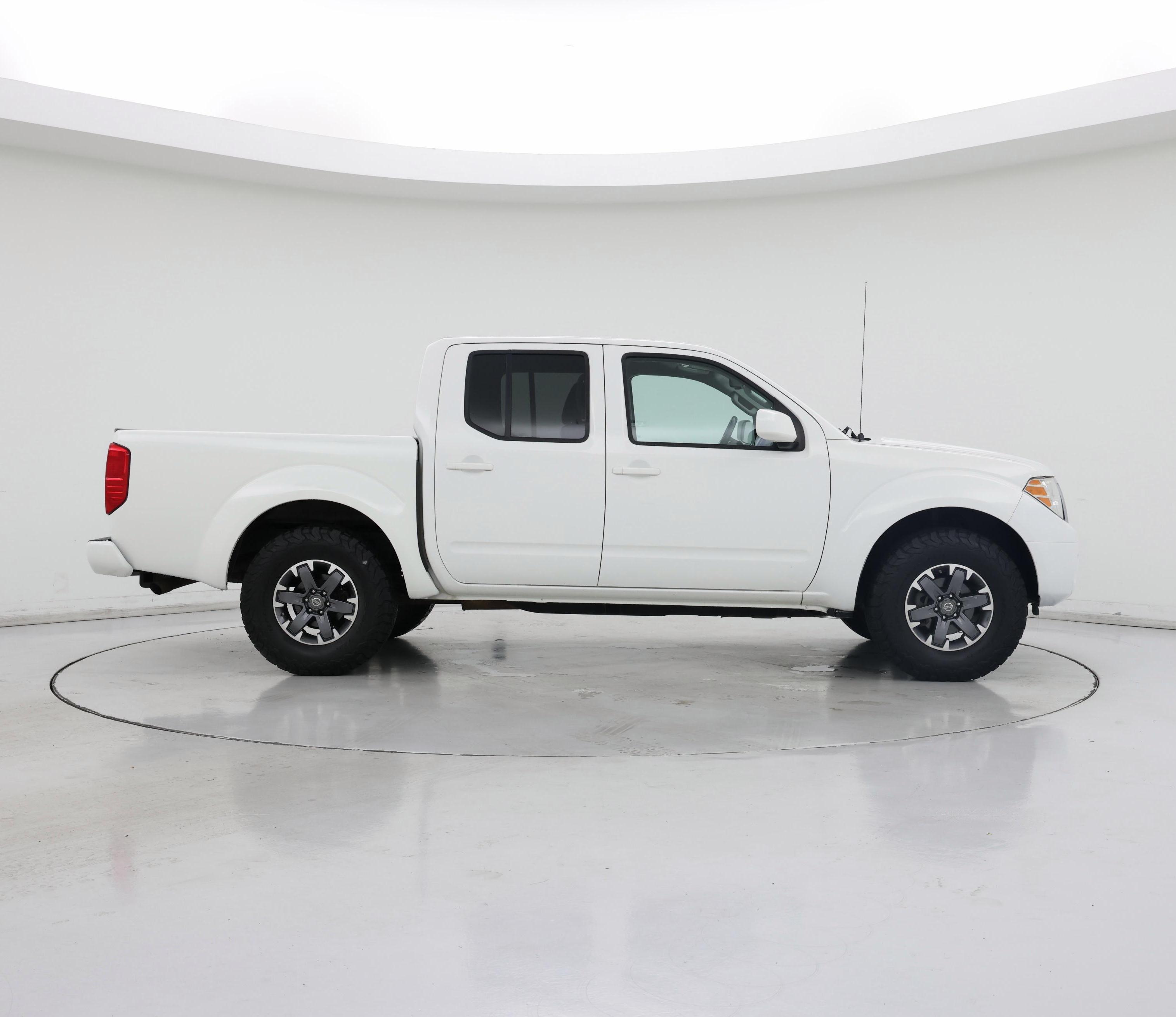 Thumbnail: 2015 Nissan Frontier - 7