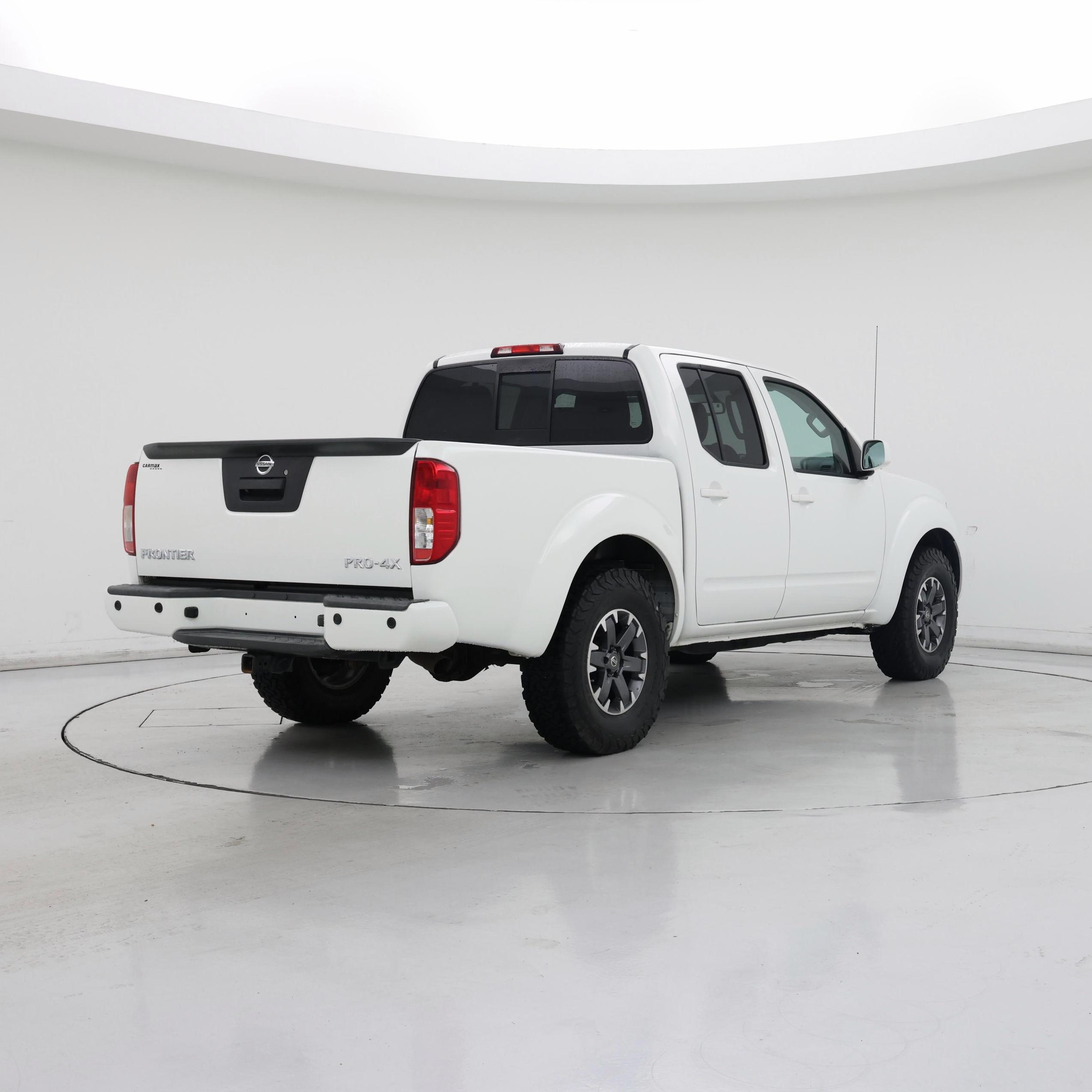 Thumbnail: 2015 Nissan Frontier - 8