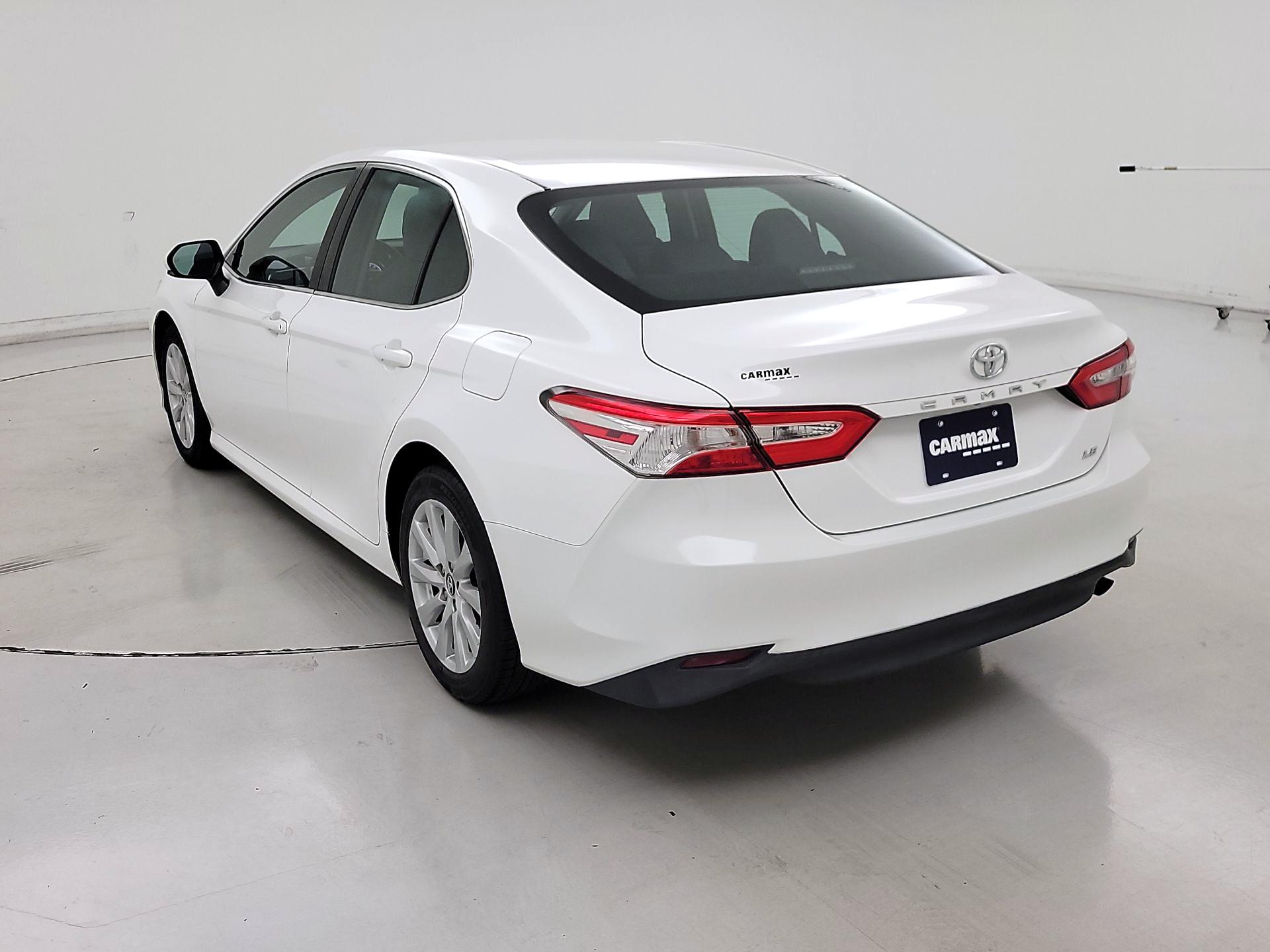 Thumbnail: 2018 Toyota Camry - 7