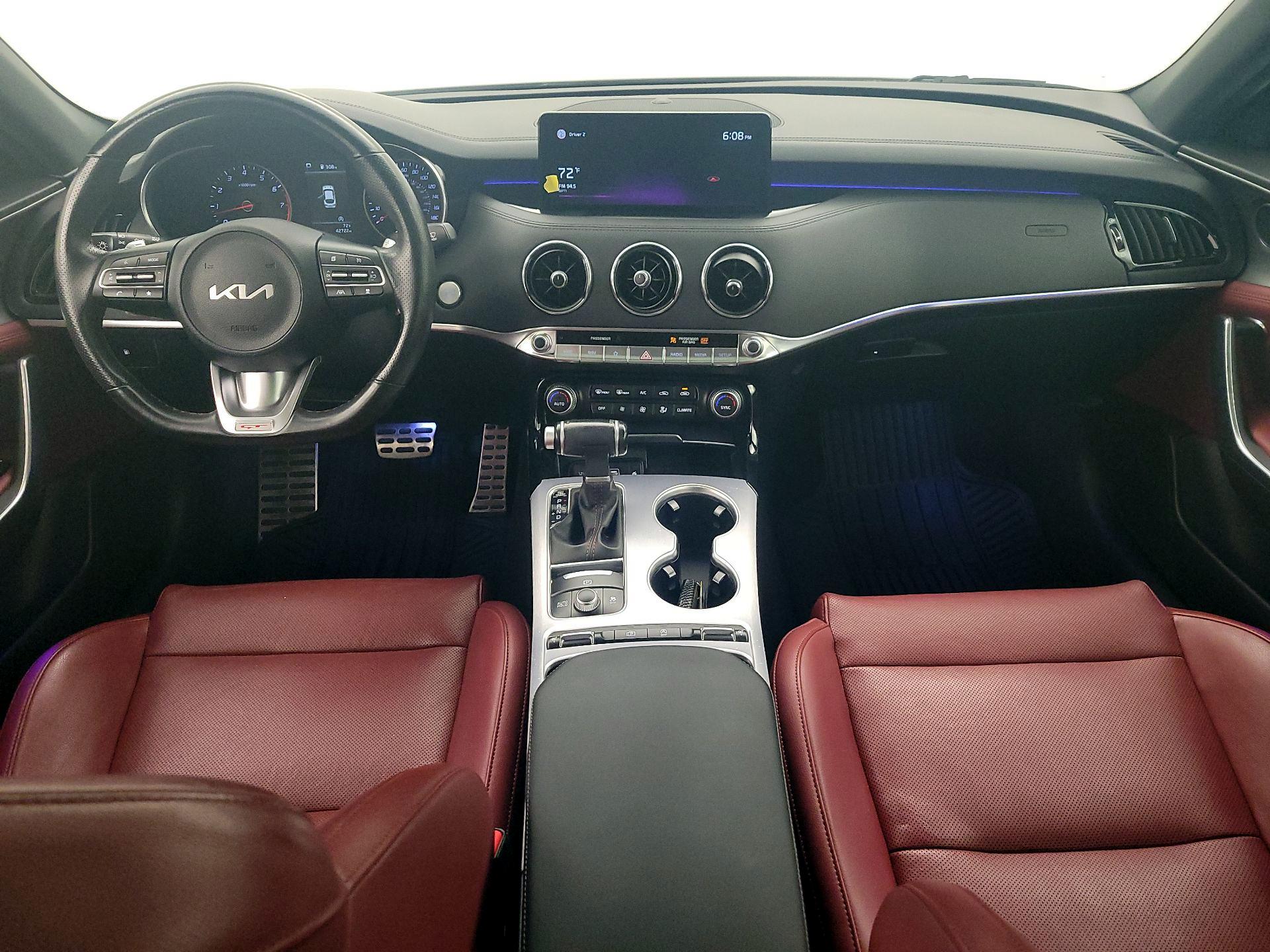 Thumbnail: 2022 Kia Stinger - 9