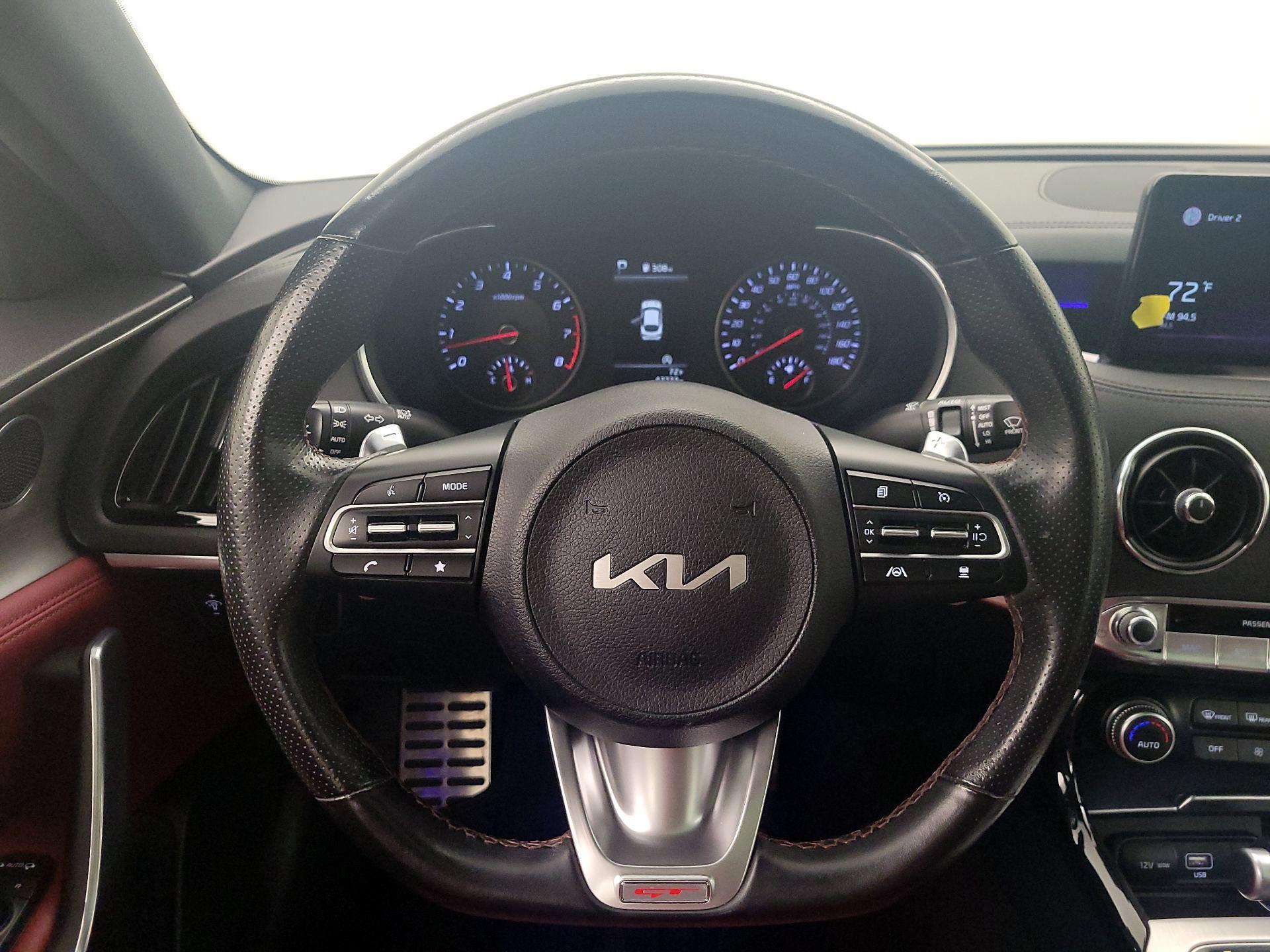 Thumbnail: 2022 Kia Stinger - 10