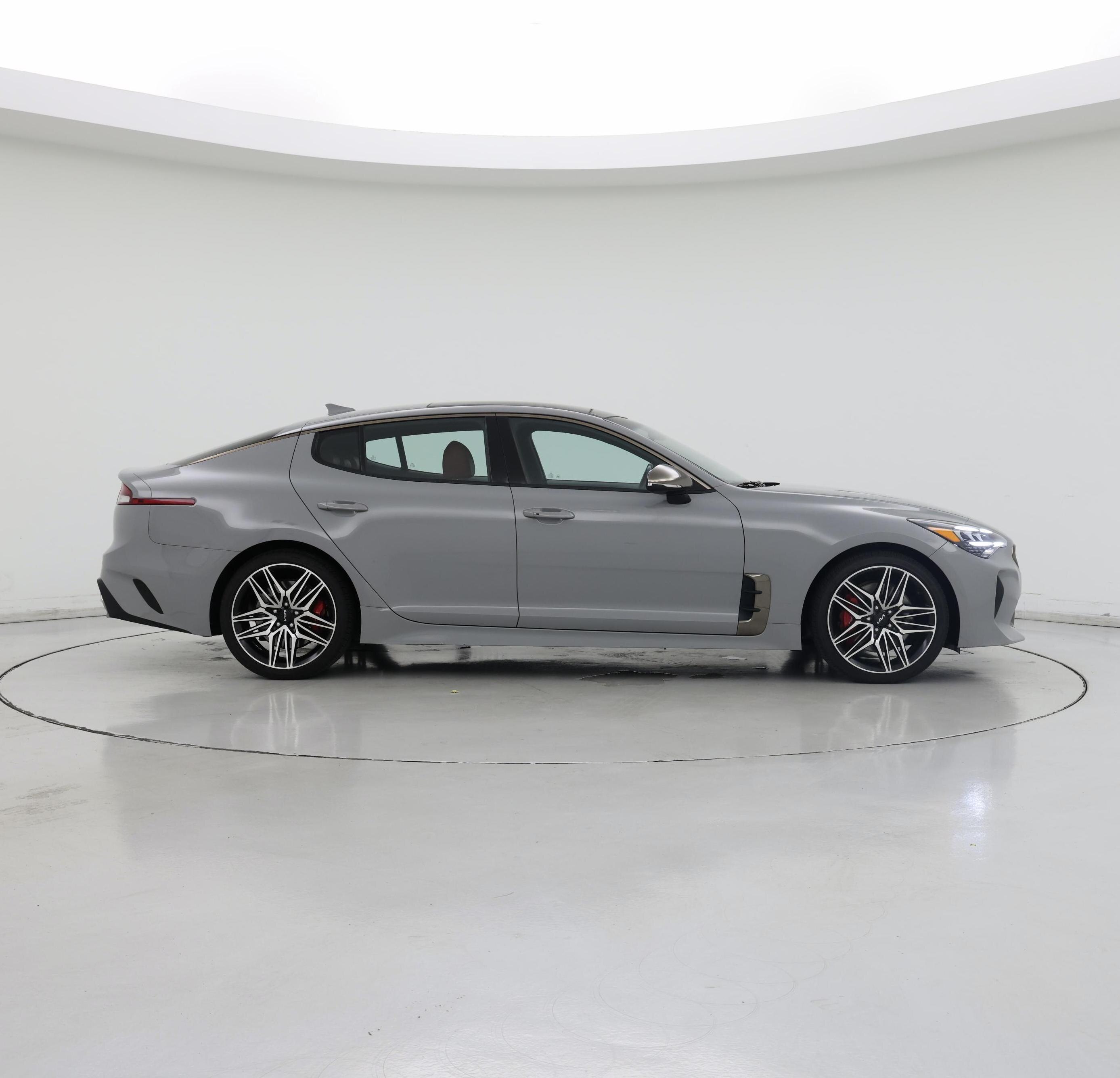 Thumbnail: 2022 Kia Stinger - 7