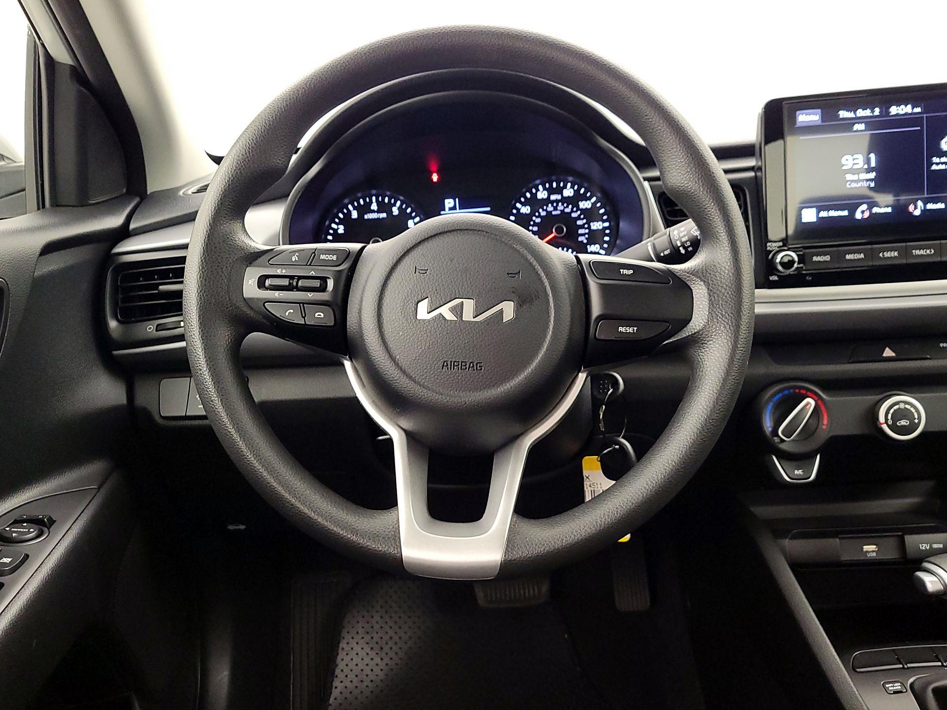 Thumbnail: 2023 Kia Rio - 10