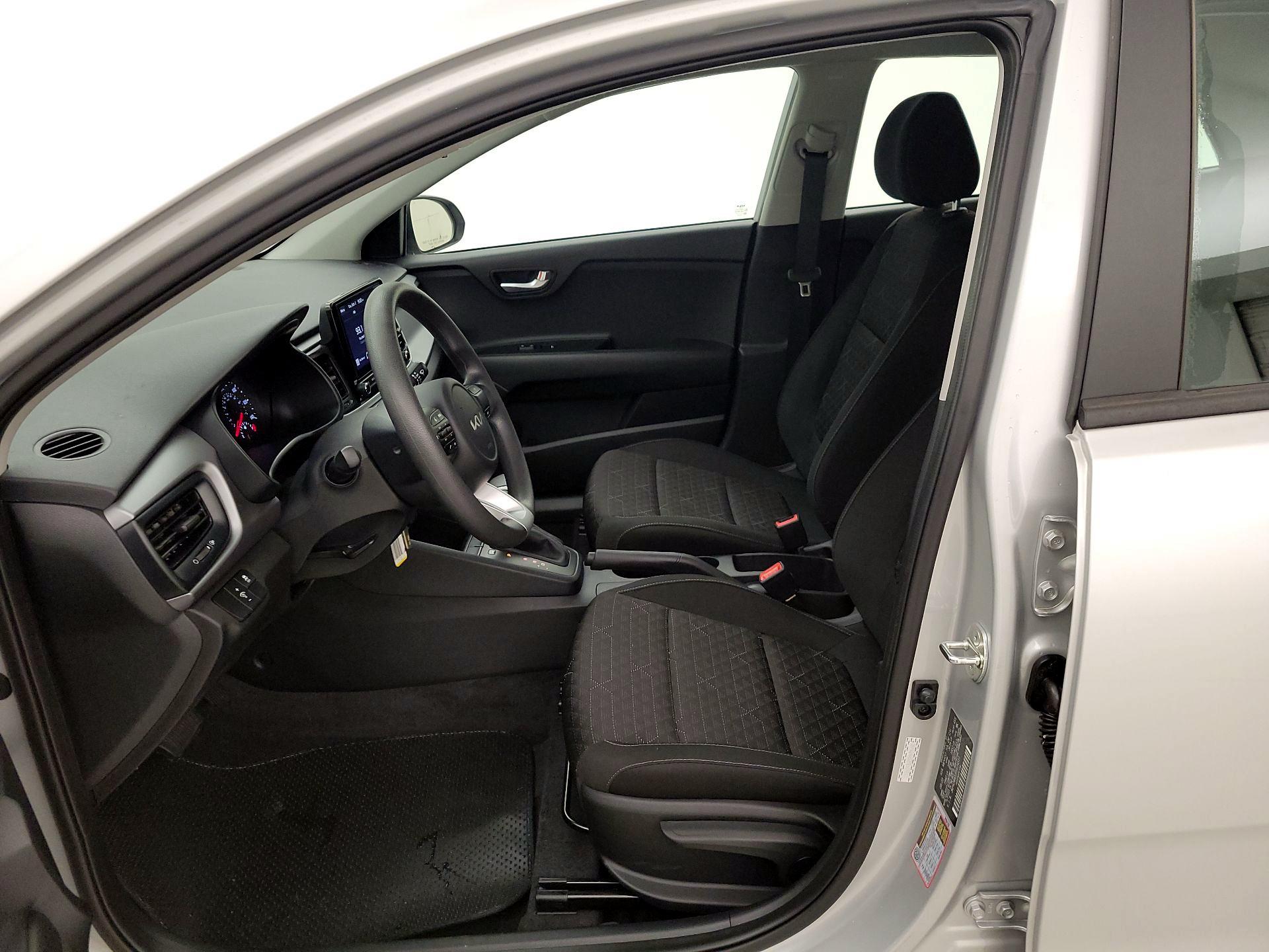 Thumbnail: 2023 Kia Rio - 11