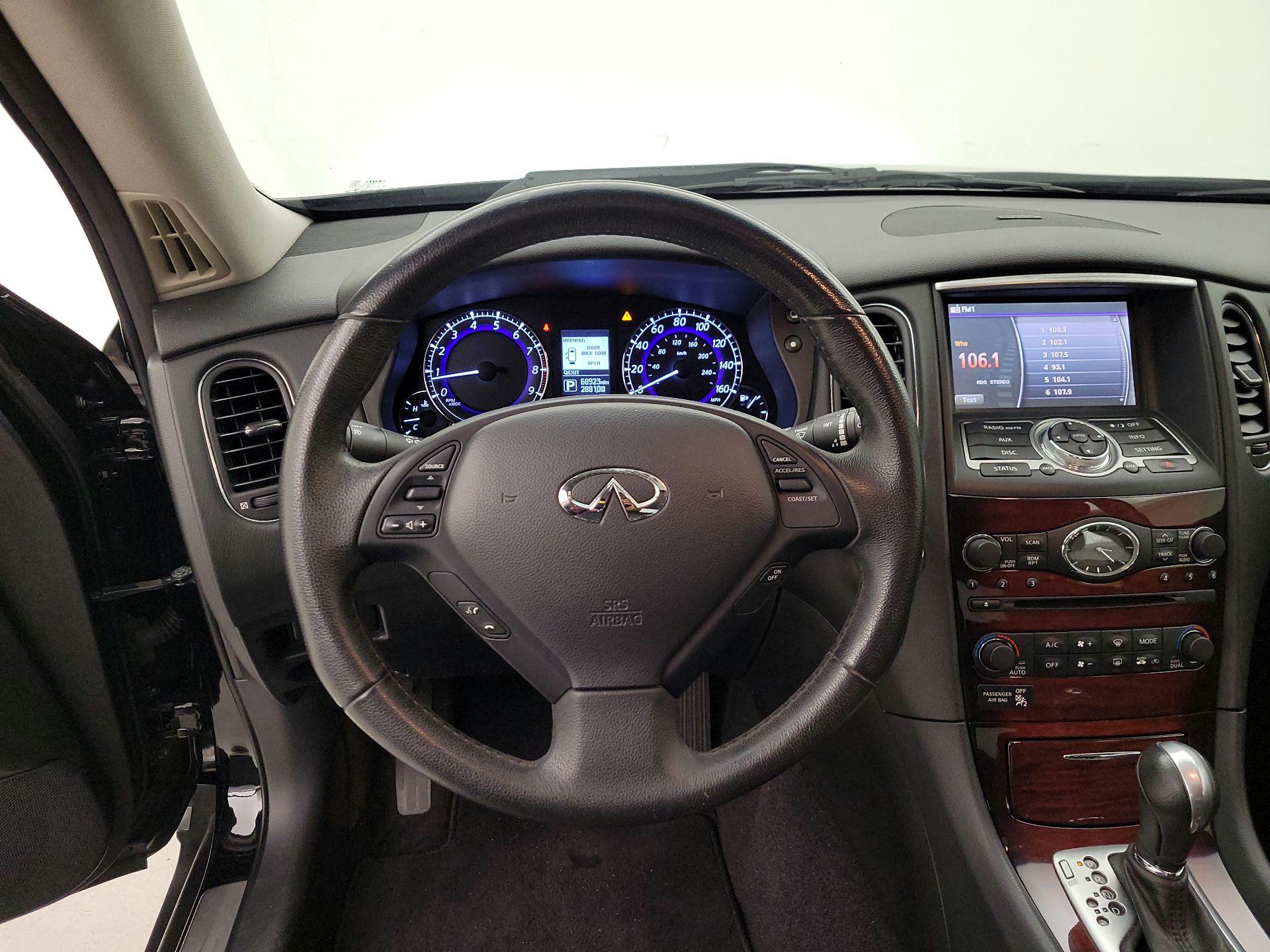 Thumbnail: 2017 INFINITI QX50 - 10