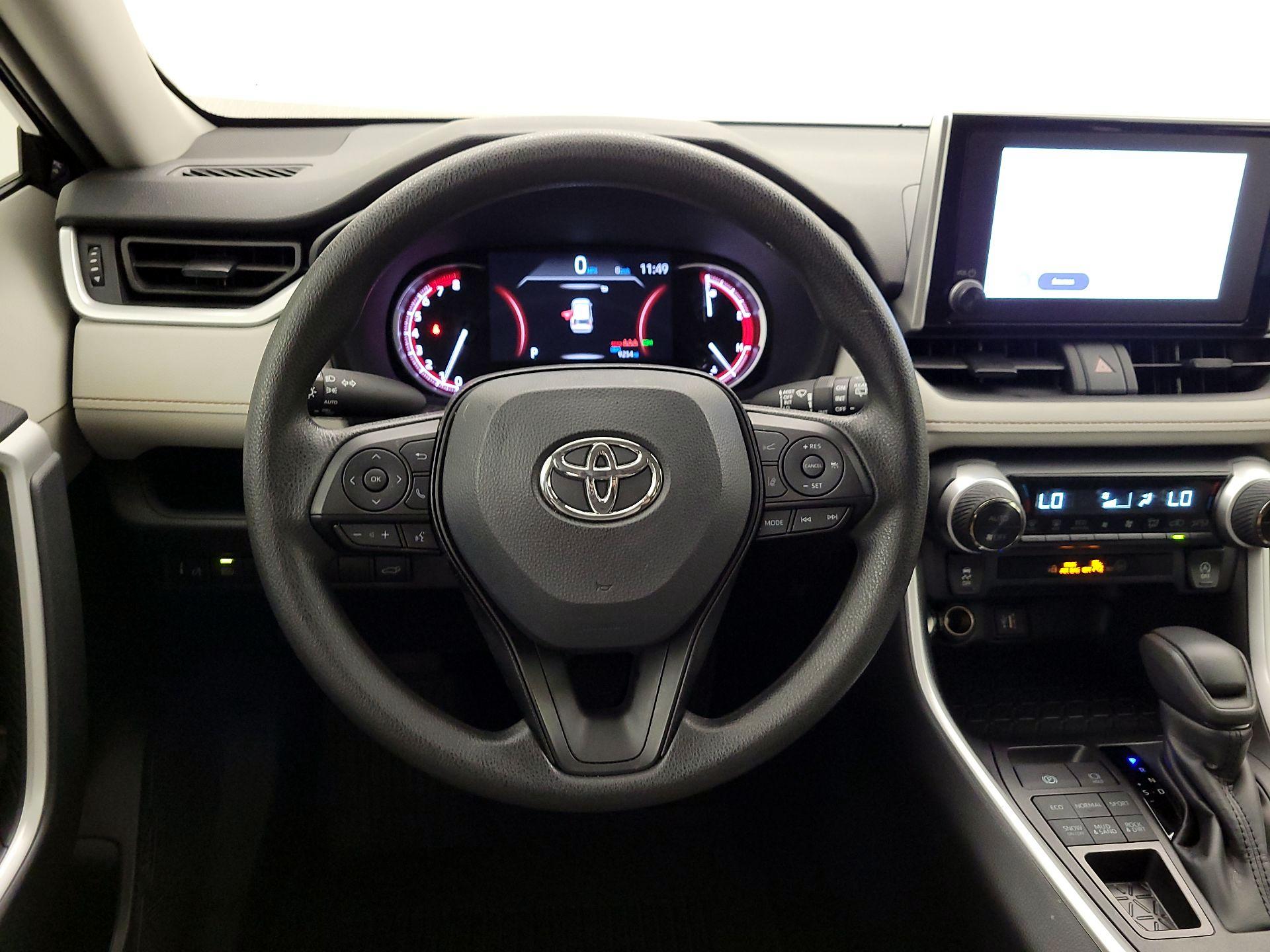 Thumbnail: 2025 Toyota RAV4 - 10