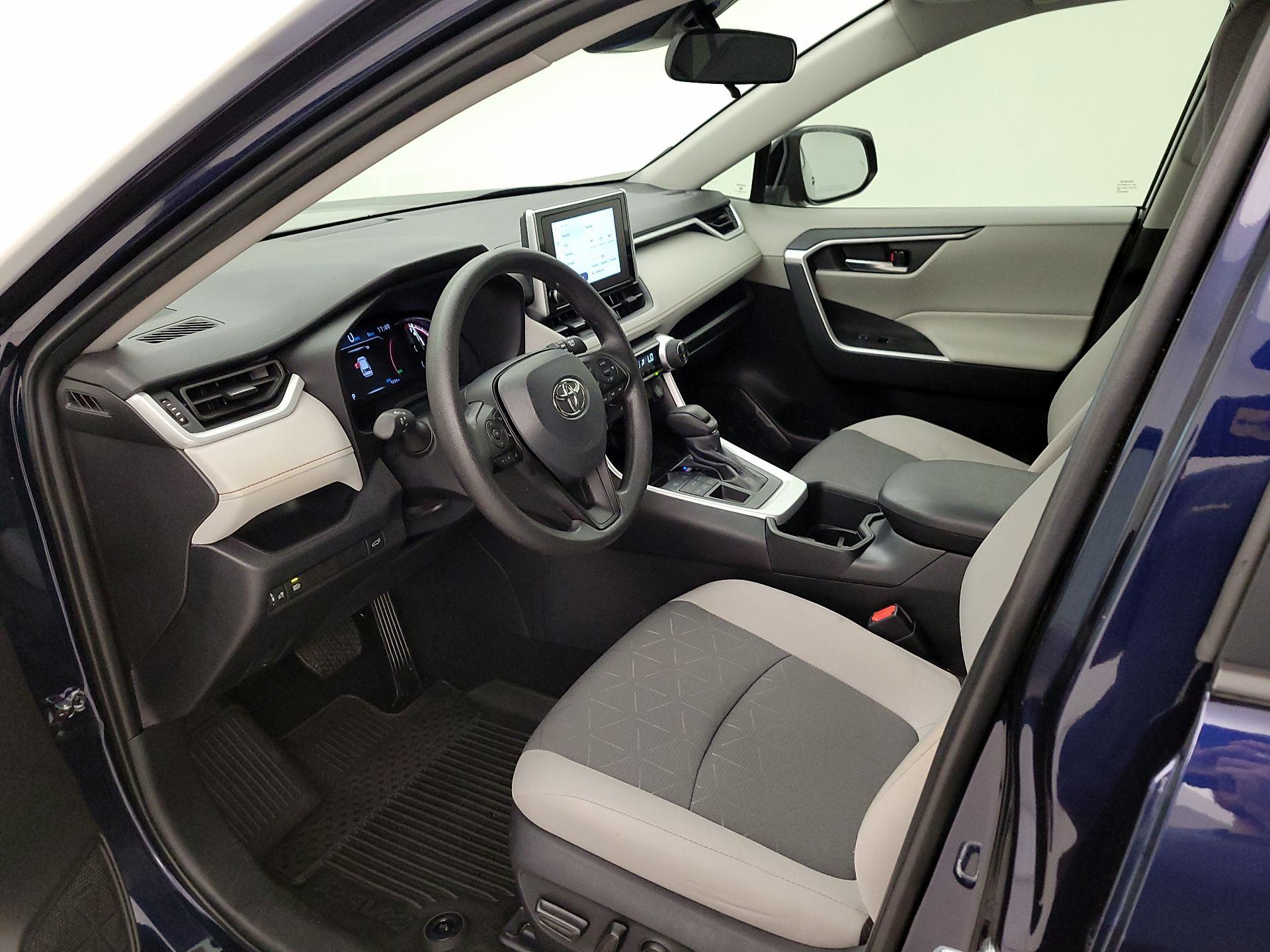 Thumbnail: 2025 Toyota RAV4 - 11