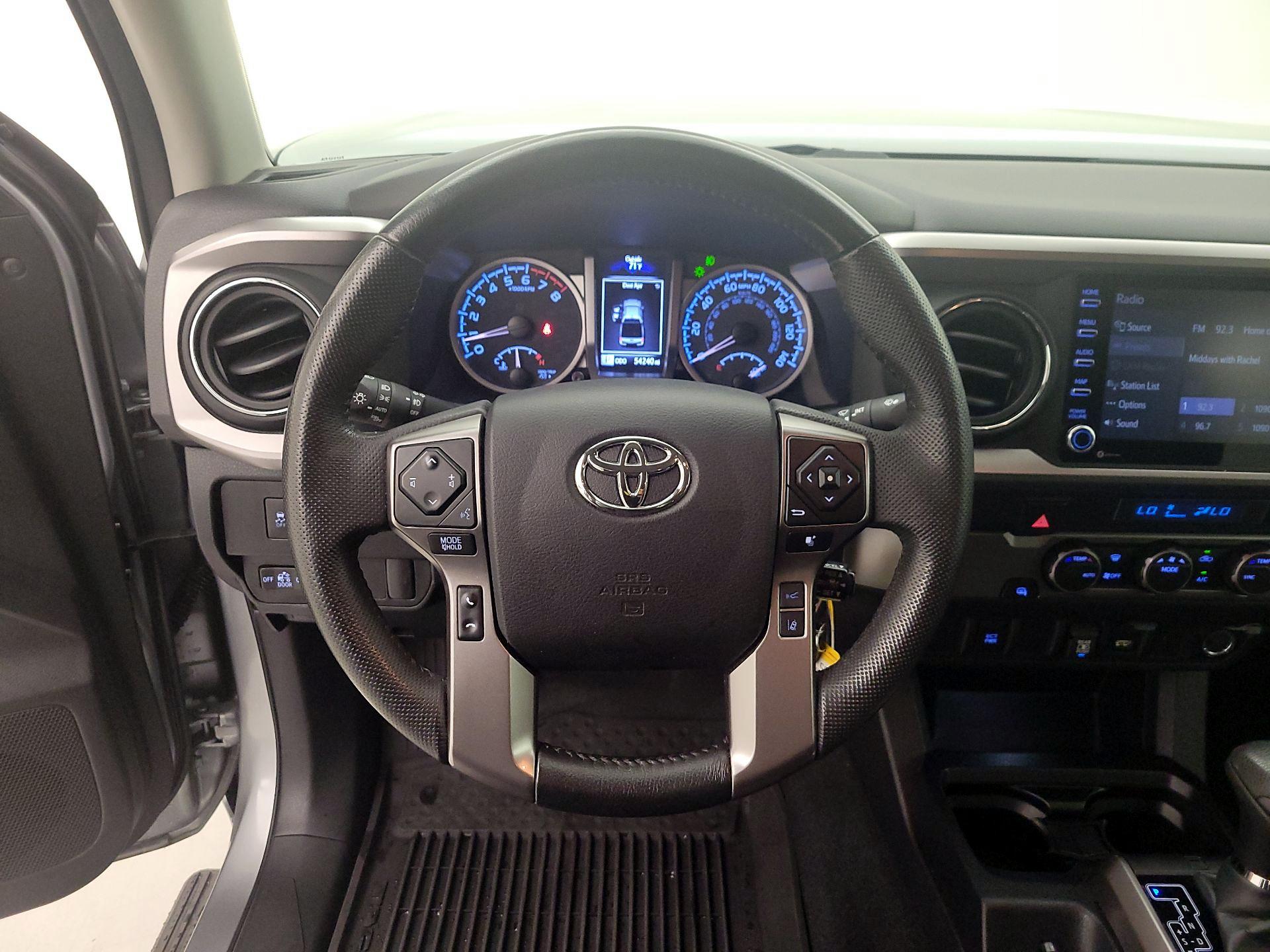 Thumbnail: 2022 Toyota Tacoma - 10