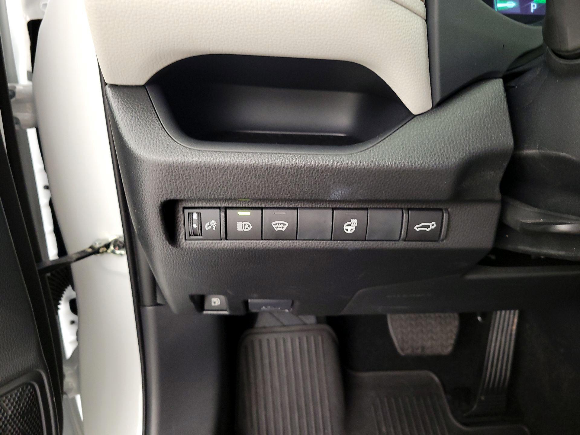 Thumbnail: 2024 Toyota RAV4 - 13