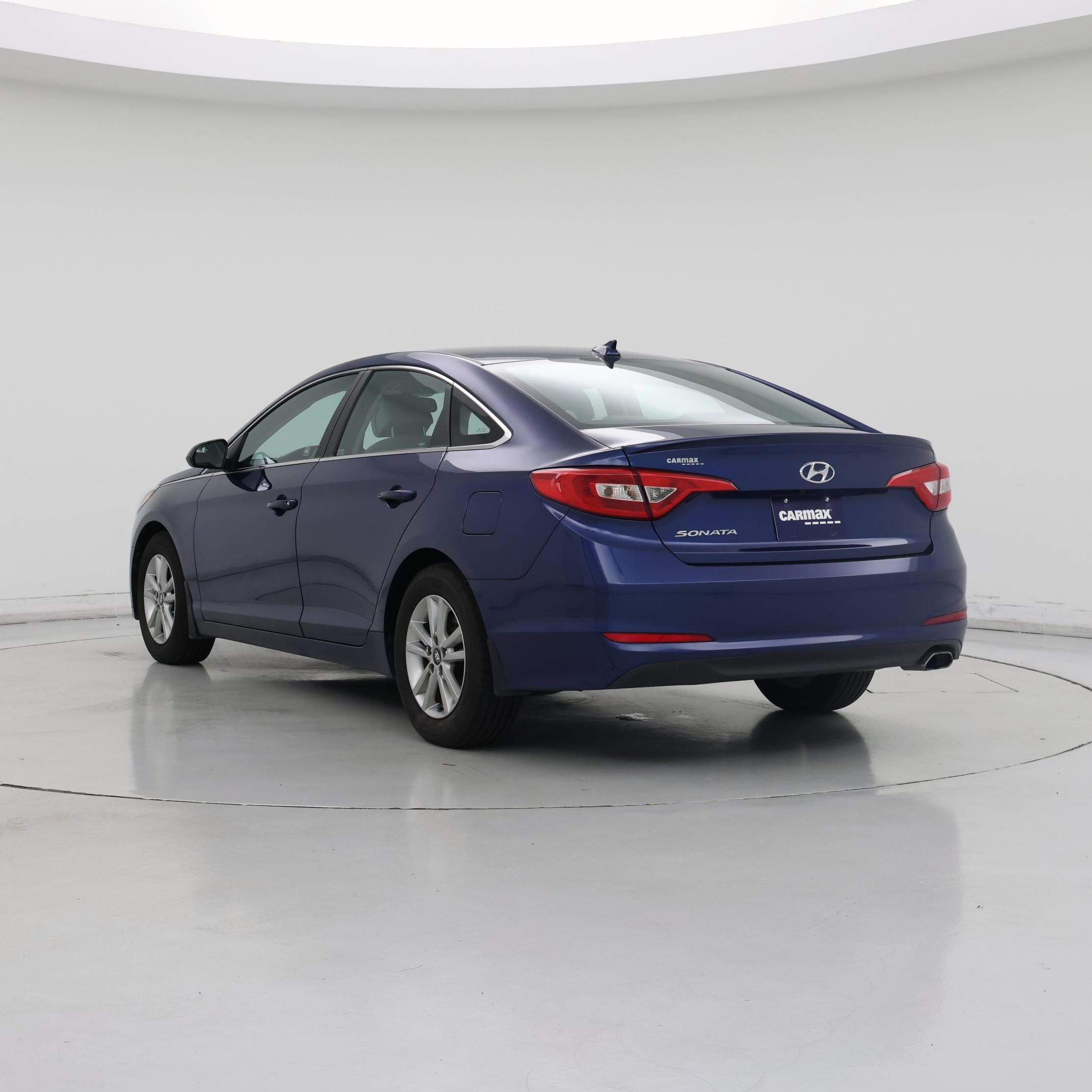 Thumbnail: 2015 Hyundai Sonata - 2