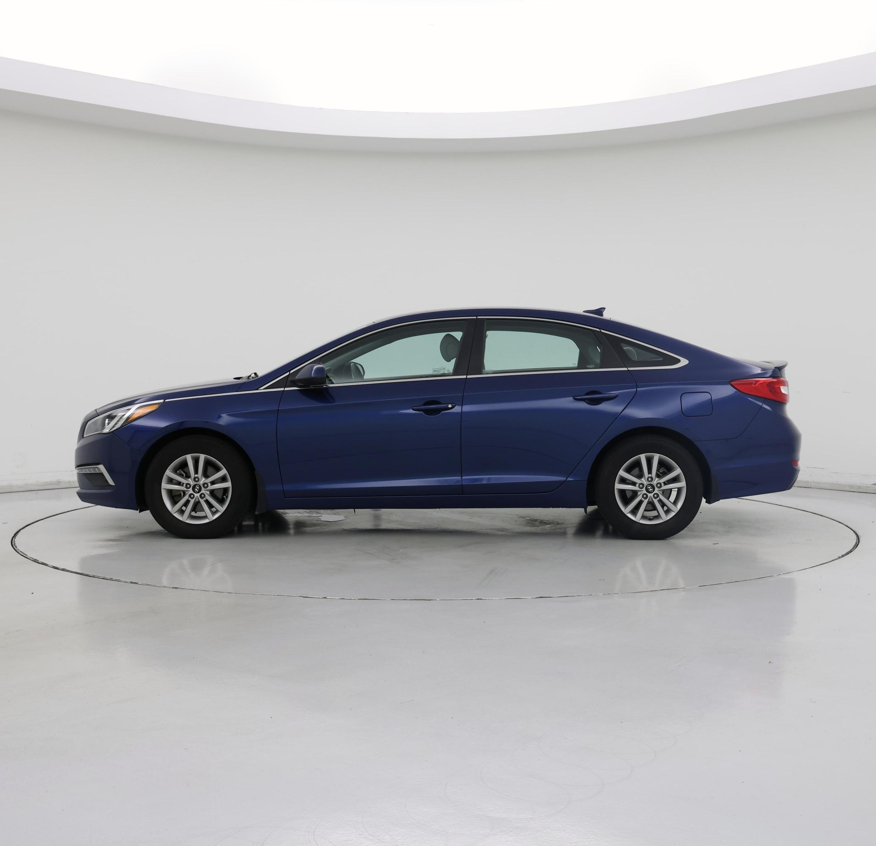 Thumbnail: 2015 Hyundai Sonata - 3