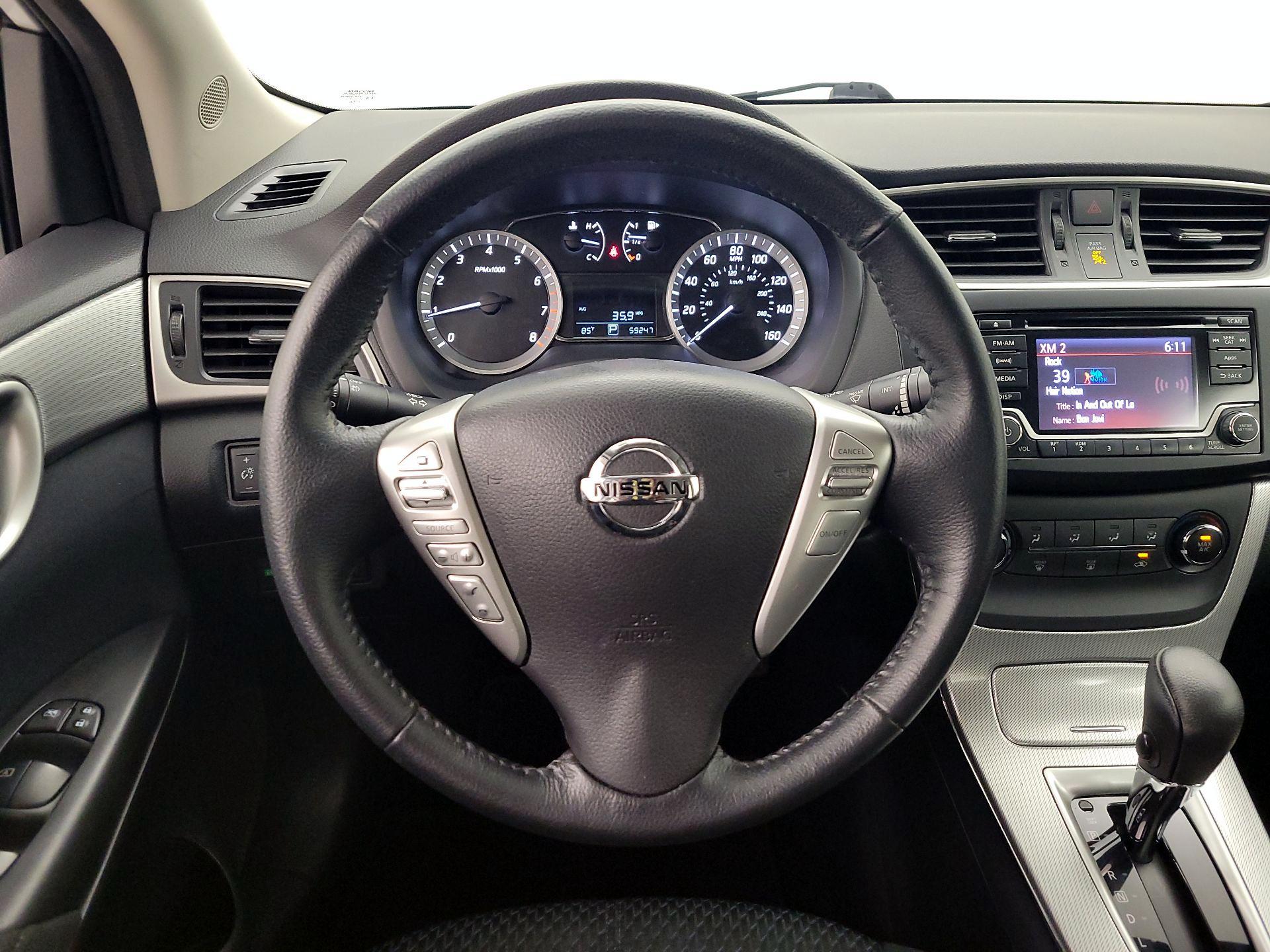 Thumbnail: 2015 Nissan Sentra - 10